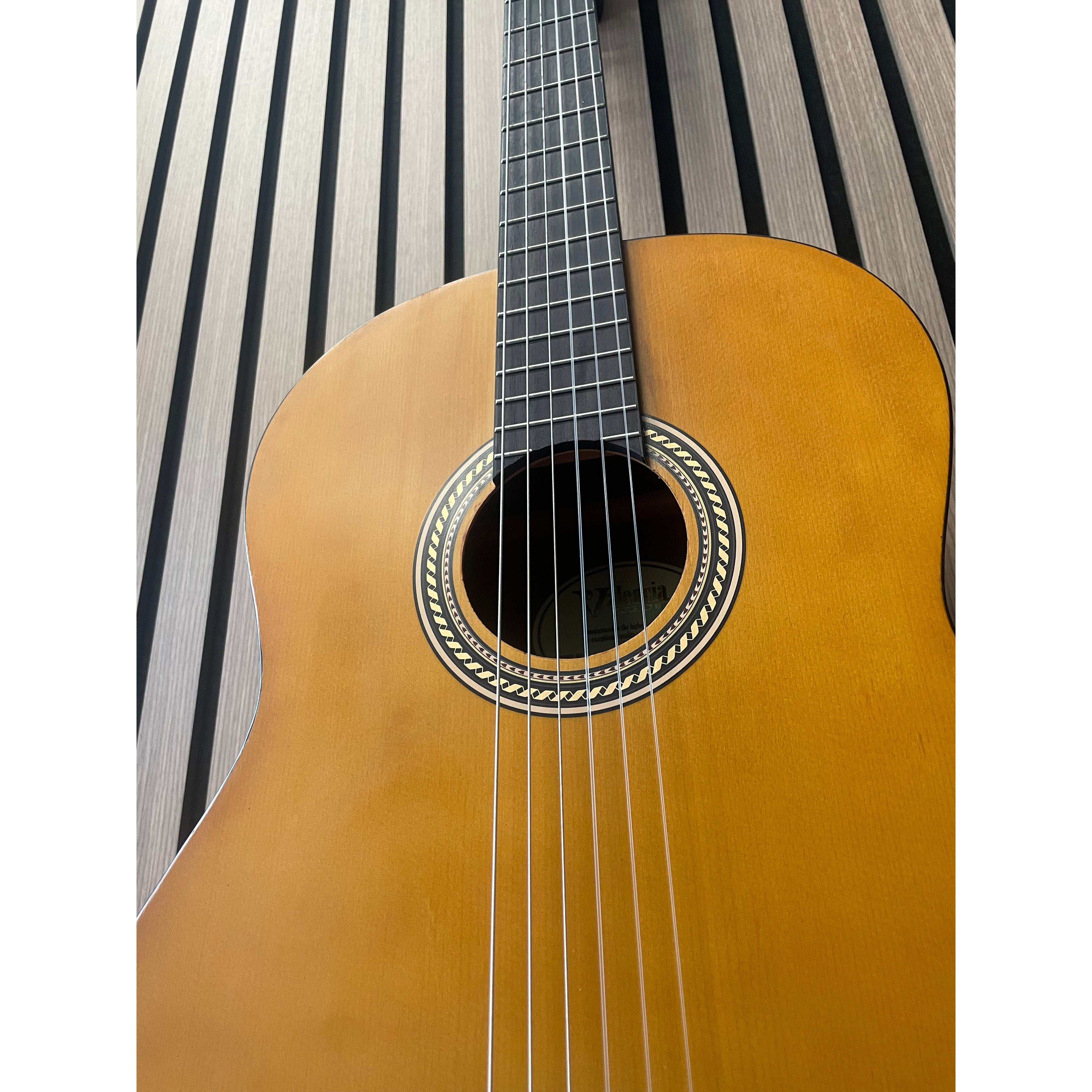 Valencia VC204 4/4 Natural Vintage Classical Acoustic Guitar Pre-Owned