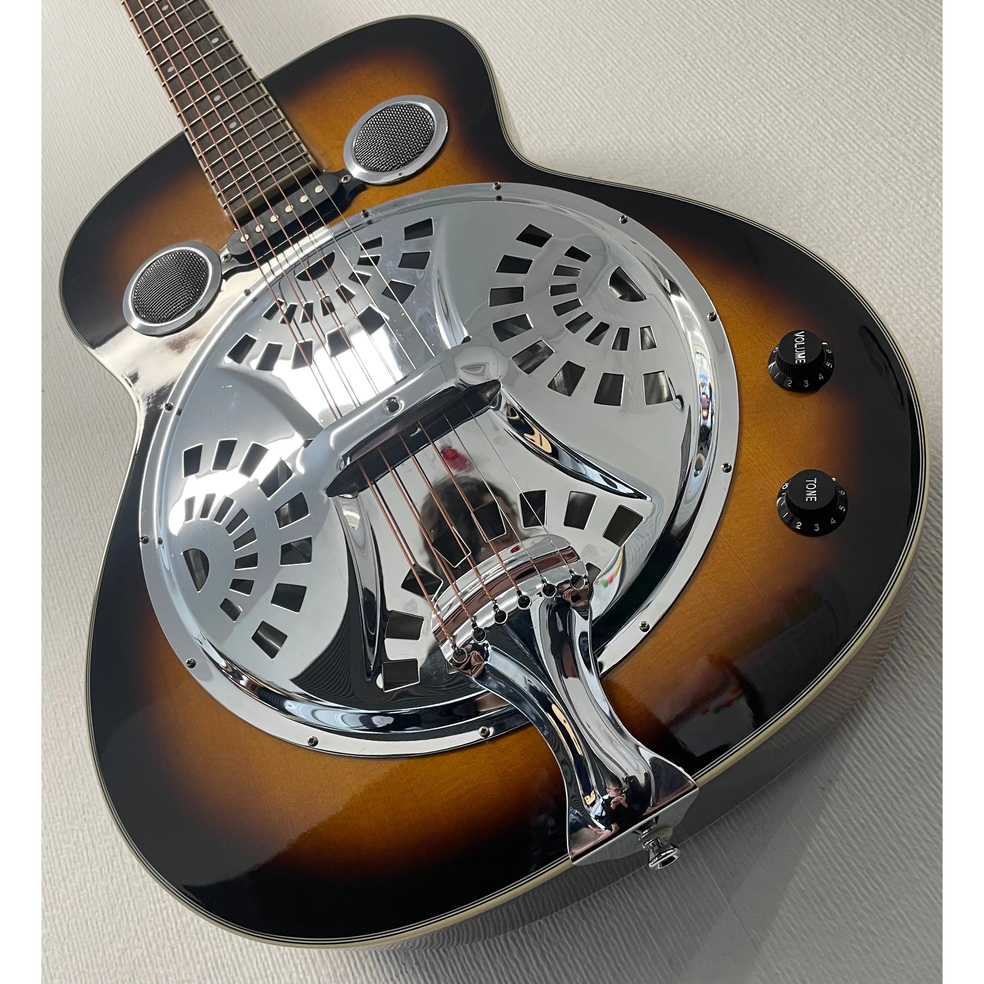 Ozark Electro Acoustic Resonator Guitar with Hardcase in Sunburst Pre-Owned