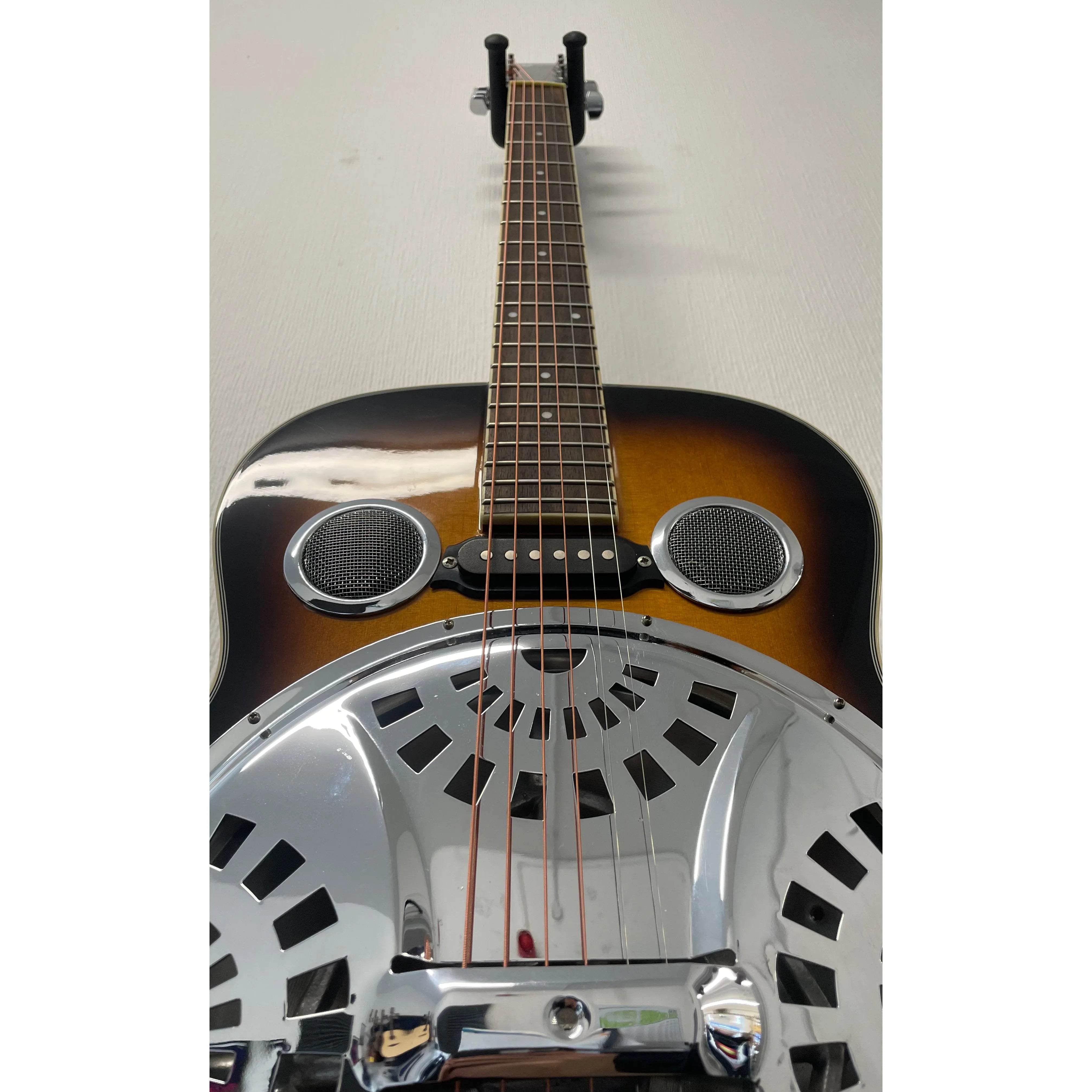 Ozark Electro Acoustic Resonator Guitar with Hardcase in Sunburst Pre-Owned