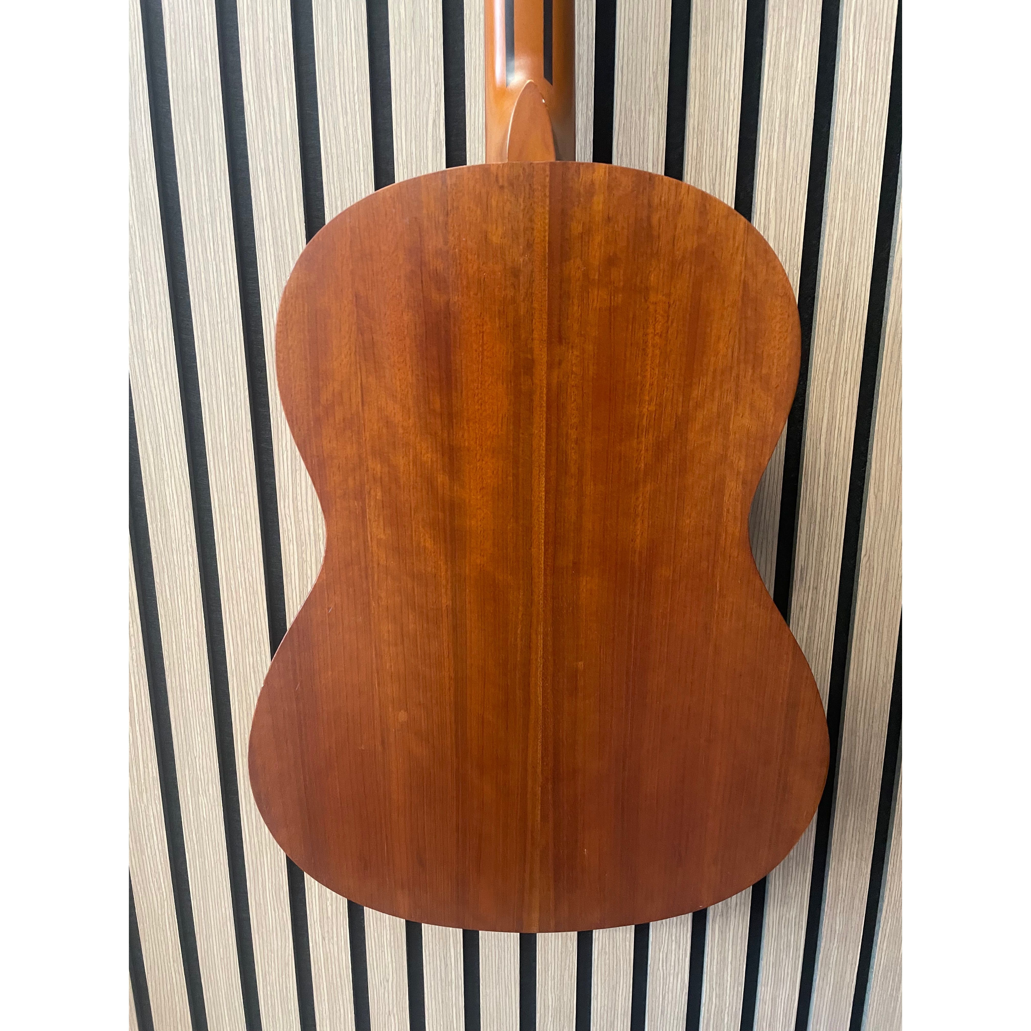 Valencia VC204 4/4 Natural Vintage Classical Acoustic Guitar Pre-Owned