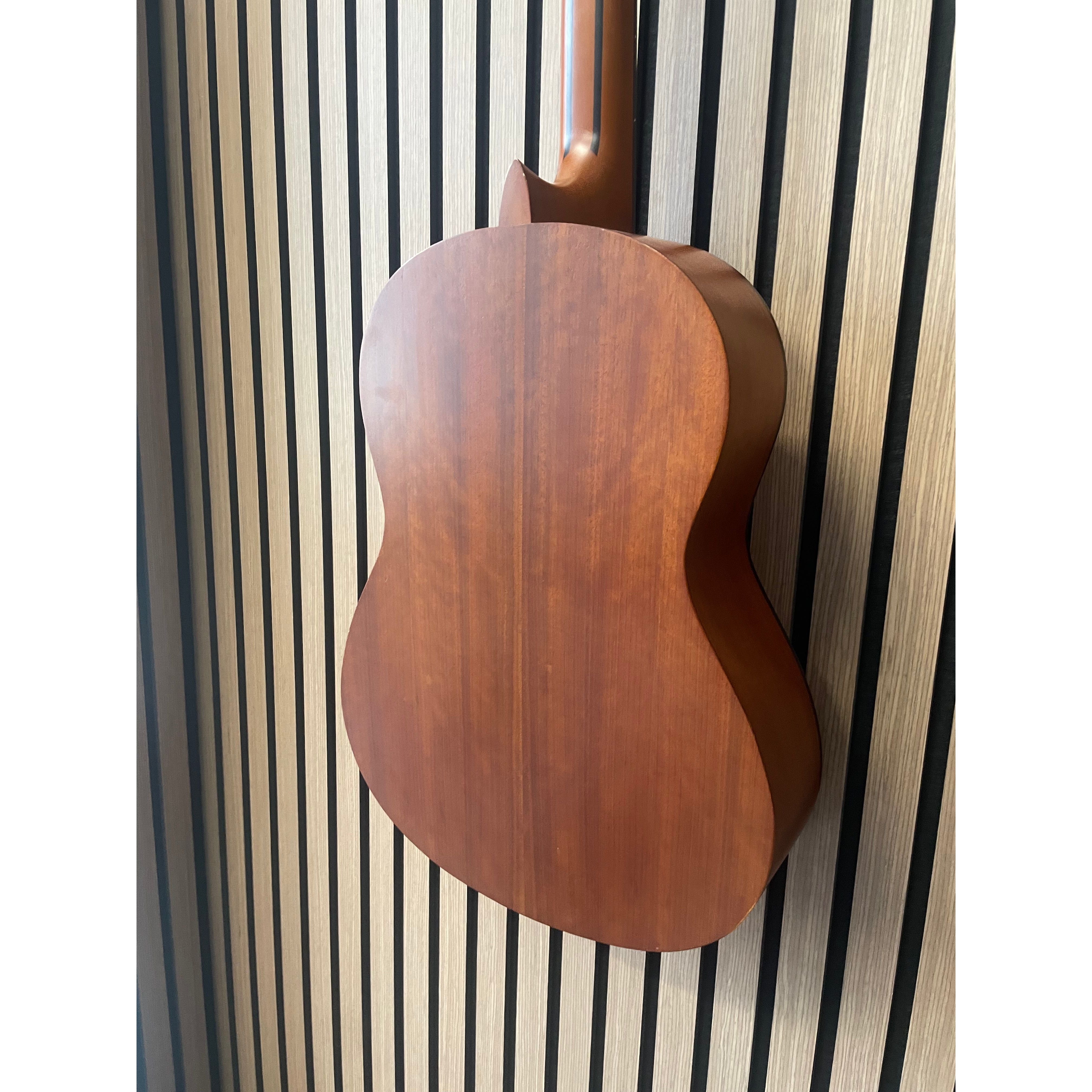 Valencia VC204 4/4 Natural Vintage Classical Acoustic Guitar Pre-Owned