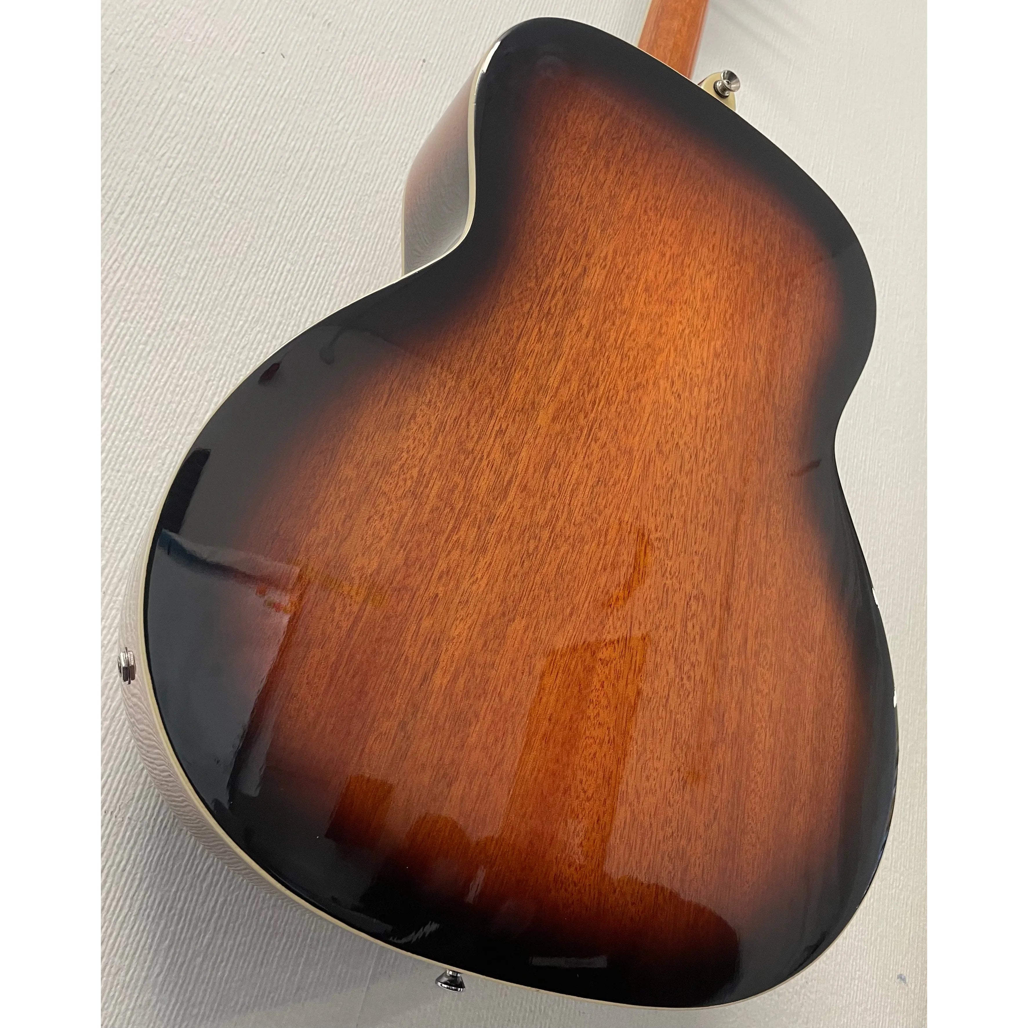 Ozark Electro Acoustic Resonator Guitar with Hardcase in Sunburst Pre-Owned