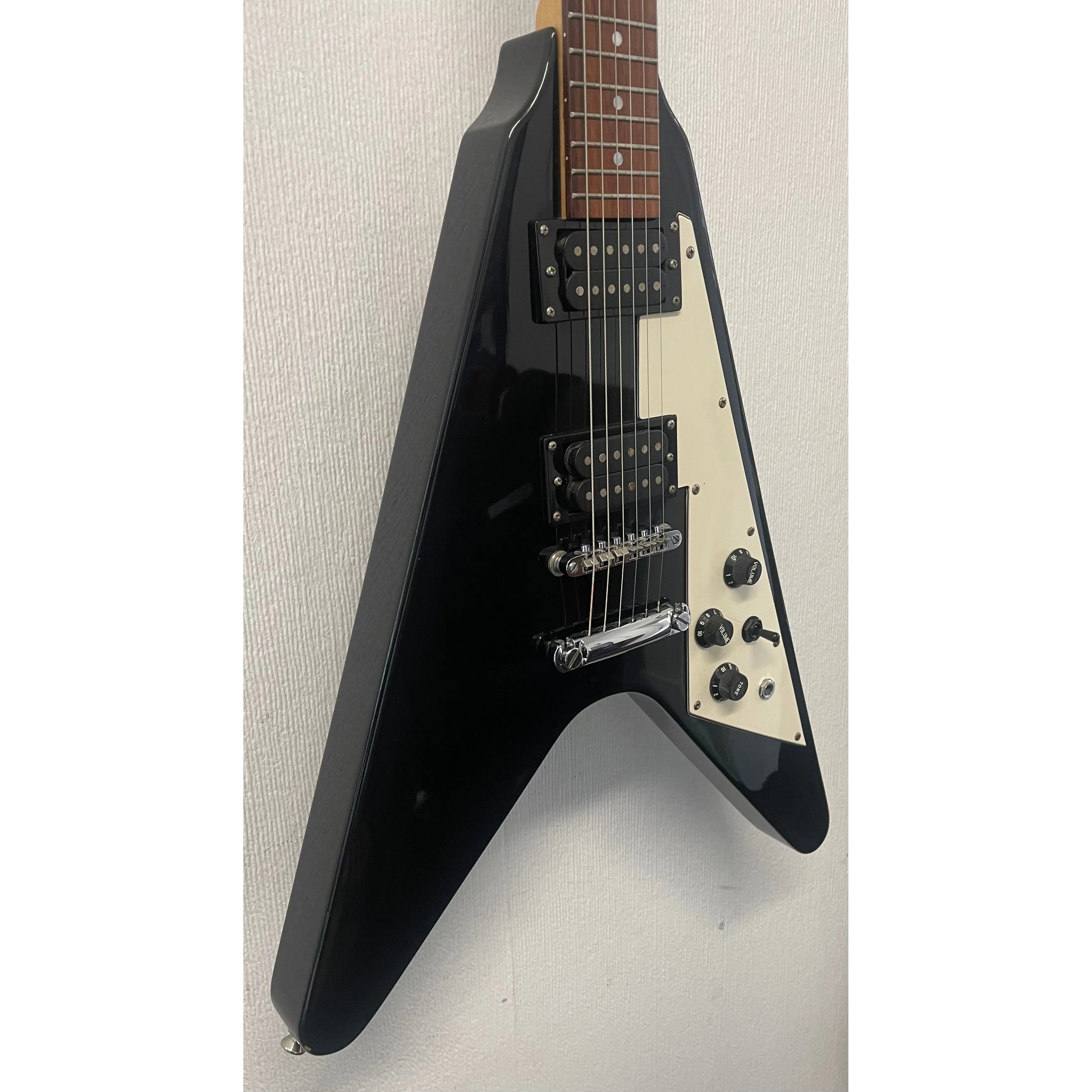 Stagg Flying V Style Electric Guitar in Black Pre-Owned