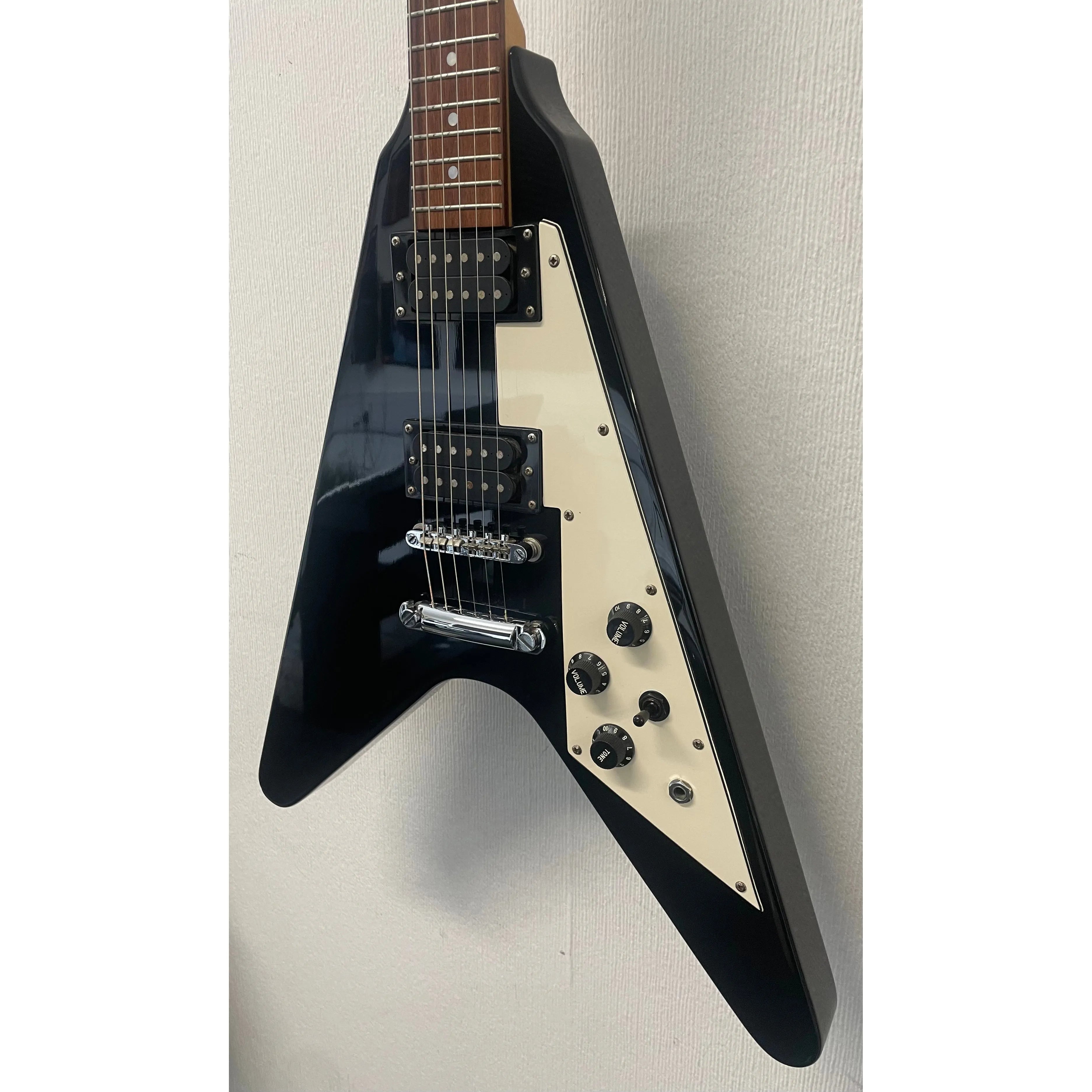 Stagg Flying V Style Electric Guitar in Black Pre-Owned