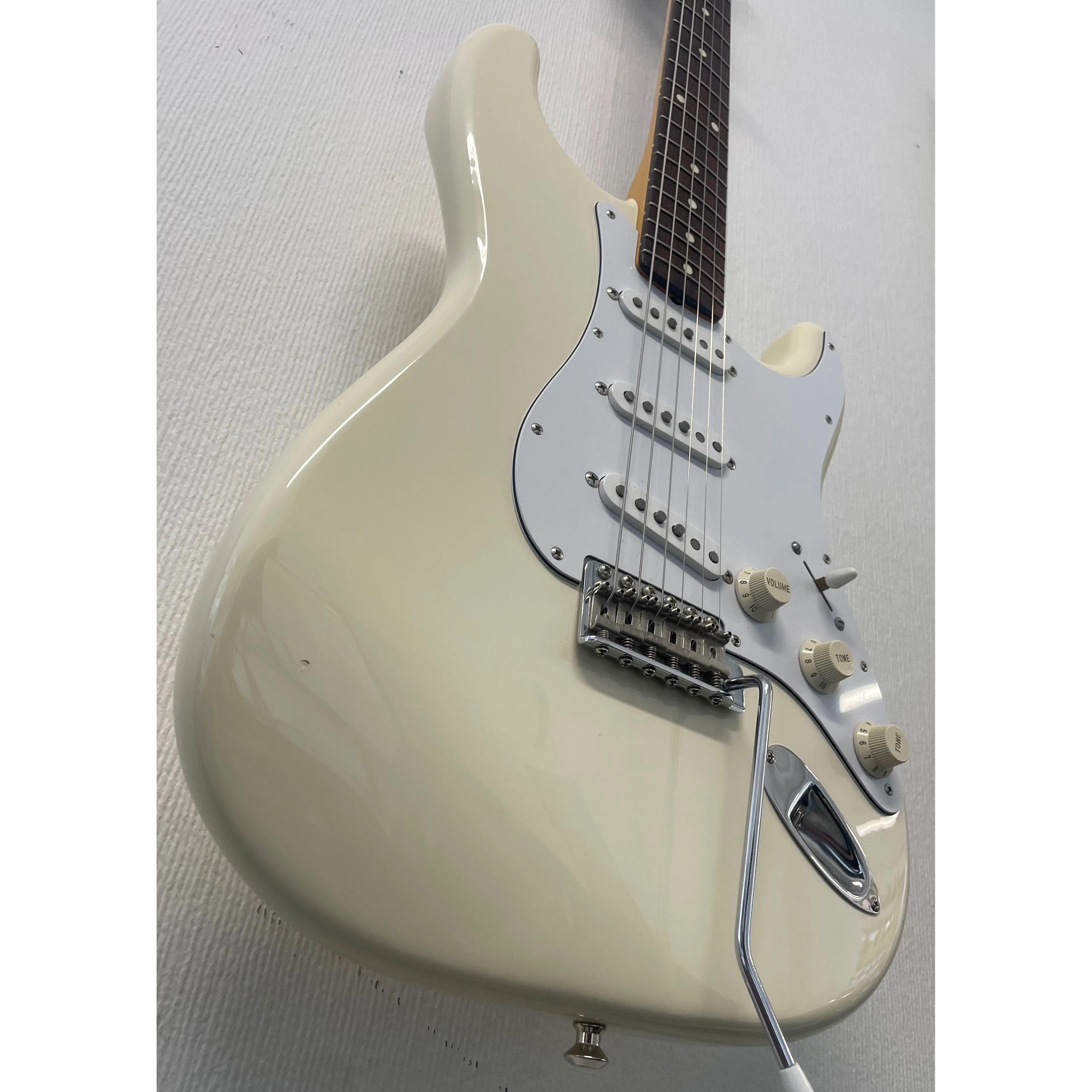 Fender MIJ Japanese Stratocaster 1984-1987 in Olympic White Pre-Owned