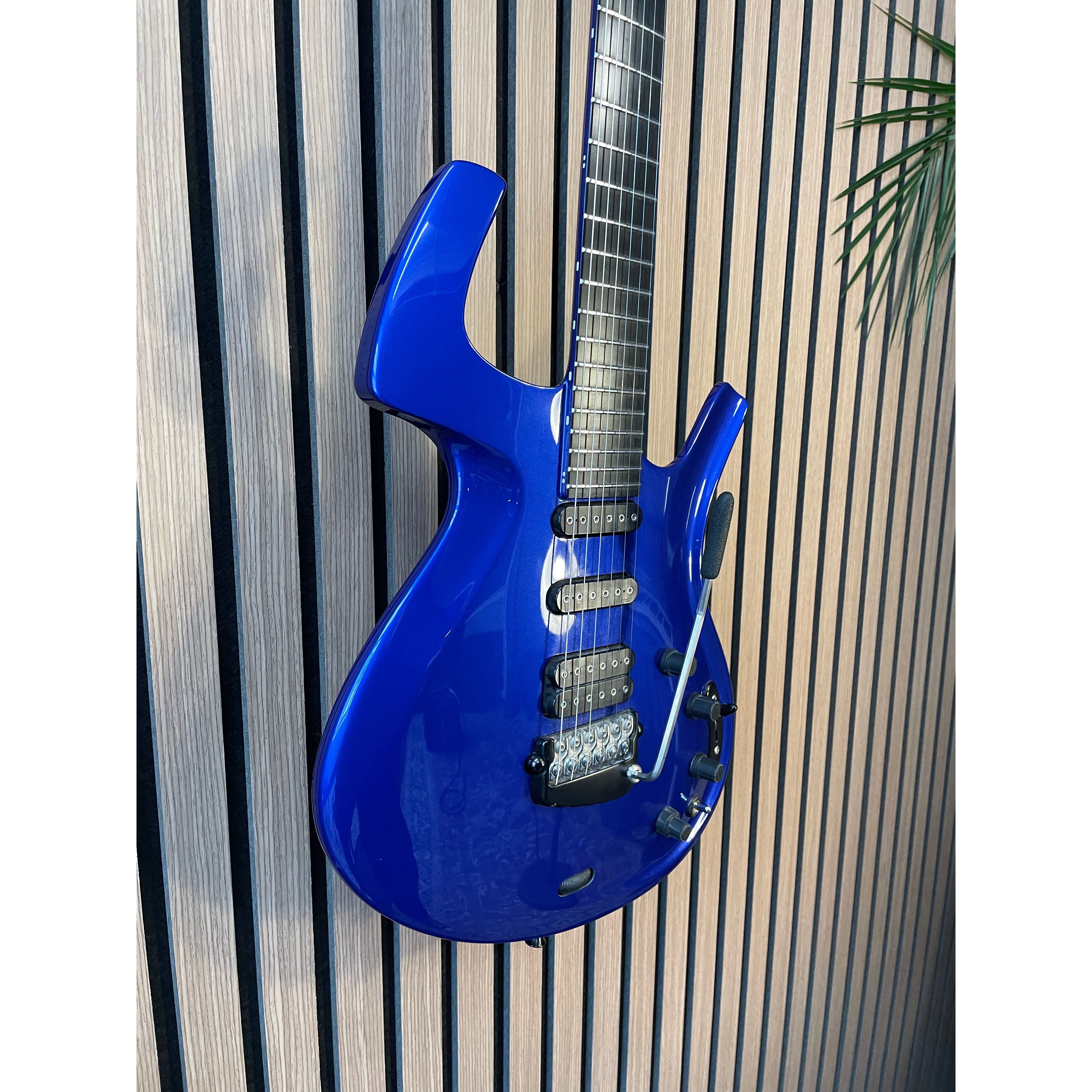 Parker Fly Deluxe (Refined) in Majik Blue in Original Padded Gigbag Pre-Owned