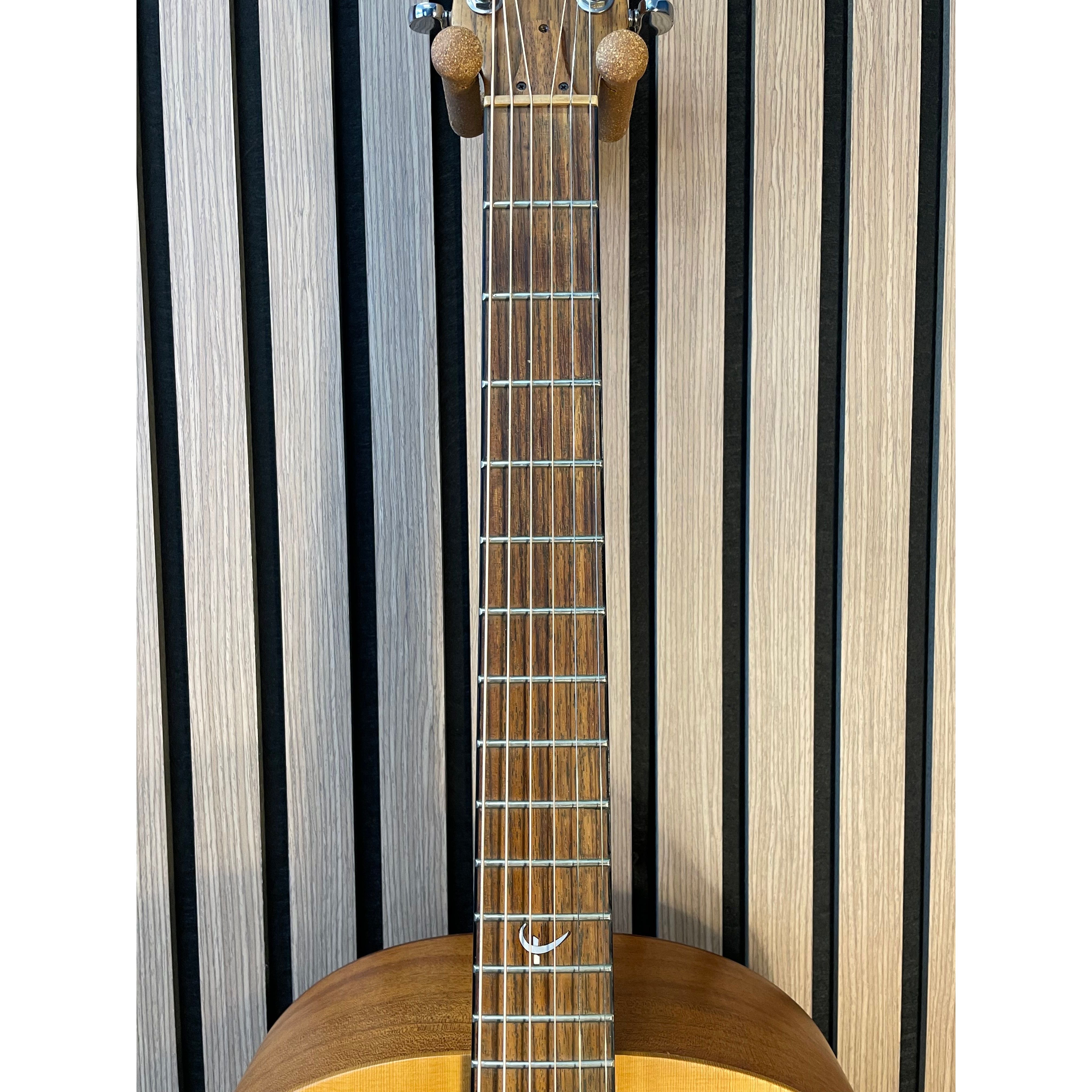 Faith Naked Series Neptune Acoustic Guitar Solid Spruce top Solid Mahogany Back & Sides with Gigbag Pre-Owned
