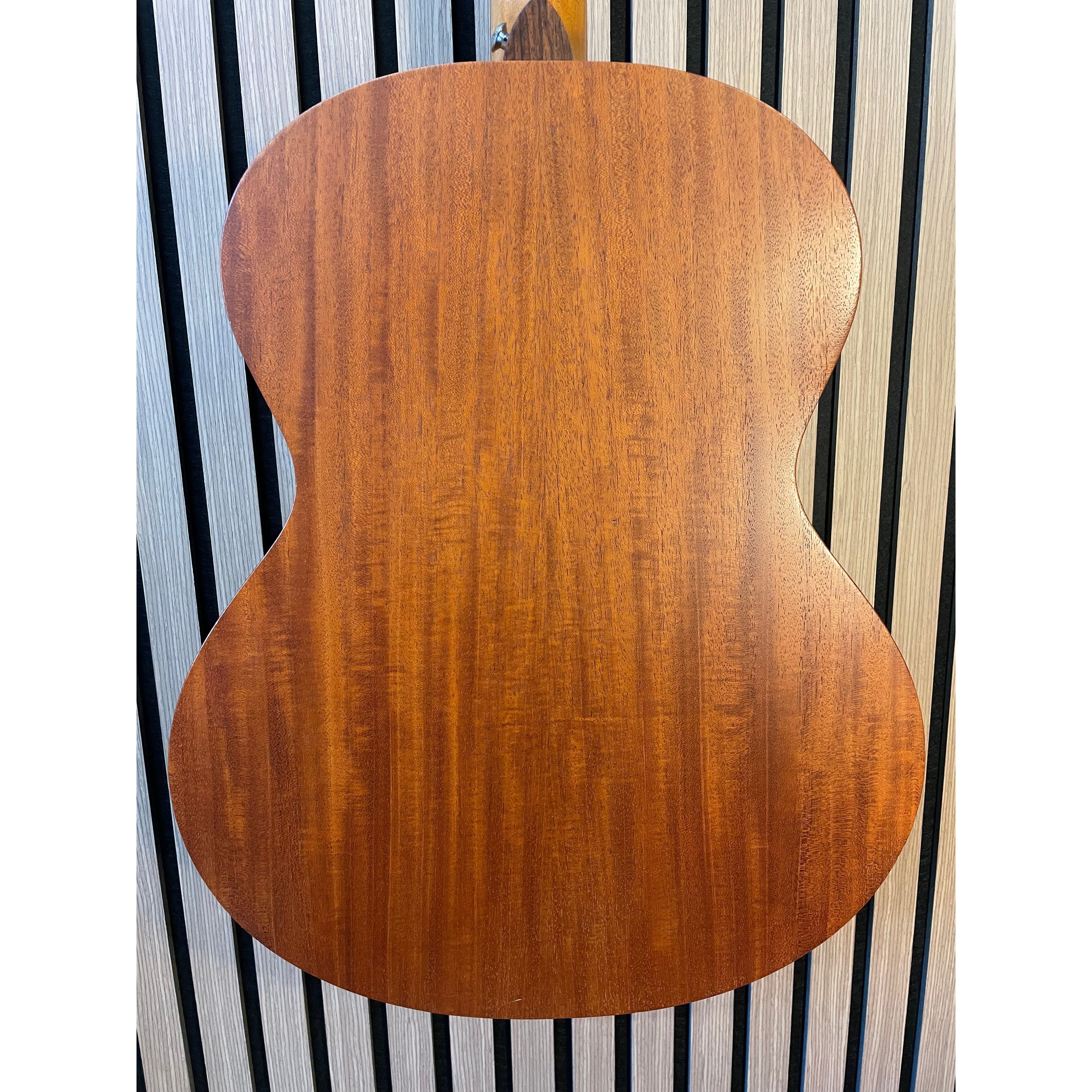 Faith Naked Series Neptune Acoustic Guitar Solid Spruce top Solid Mahogany Back & Sides with Gigbag Pre-Owned