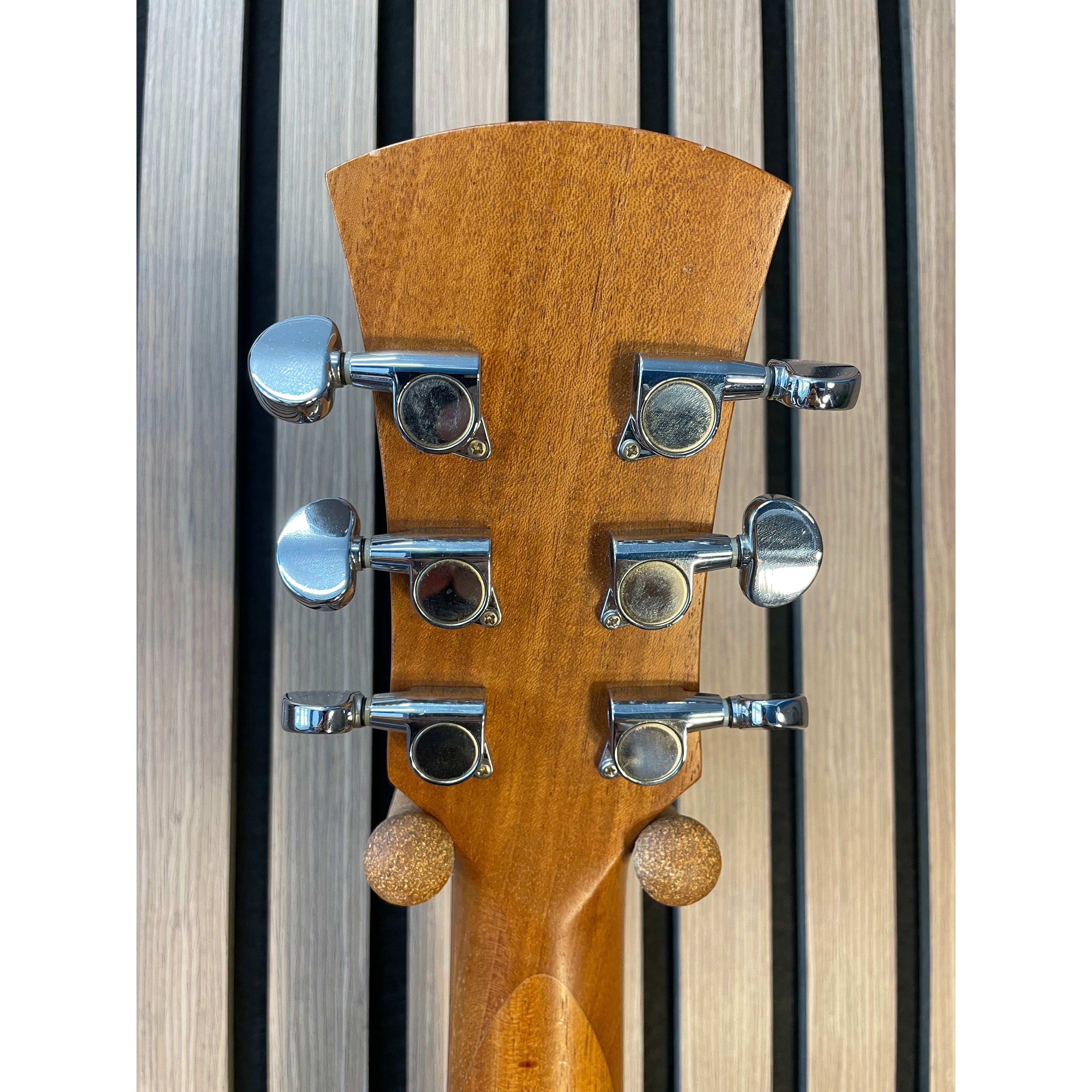 Faith Naked Series Neptune Acoustic Guitar Solid Spruce top Solid Mahogany Back & Sides with Gigbag Pre-Owned