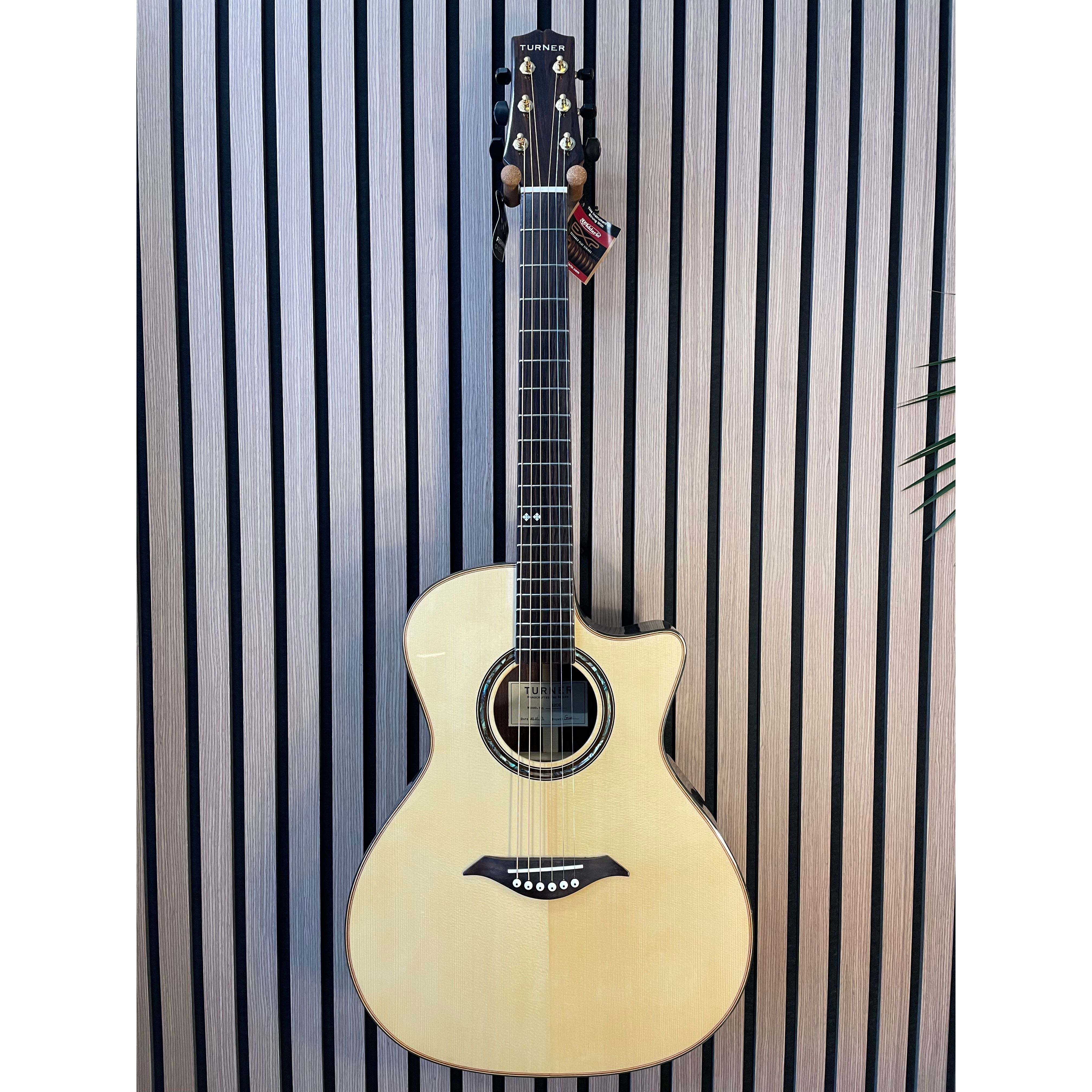 Turner Grand Concert 82CE Electro Acoustic Guitar - B STOCK