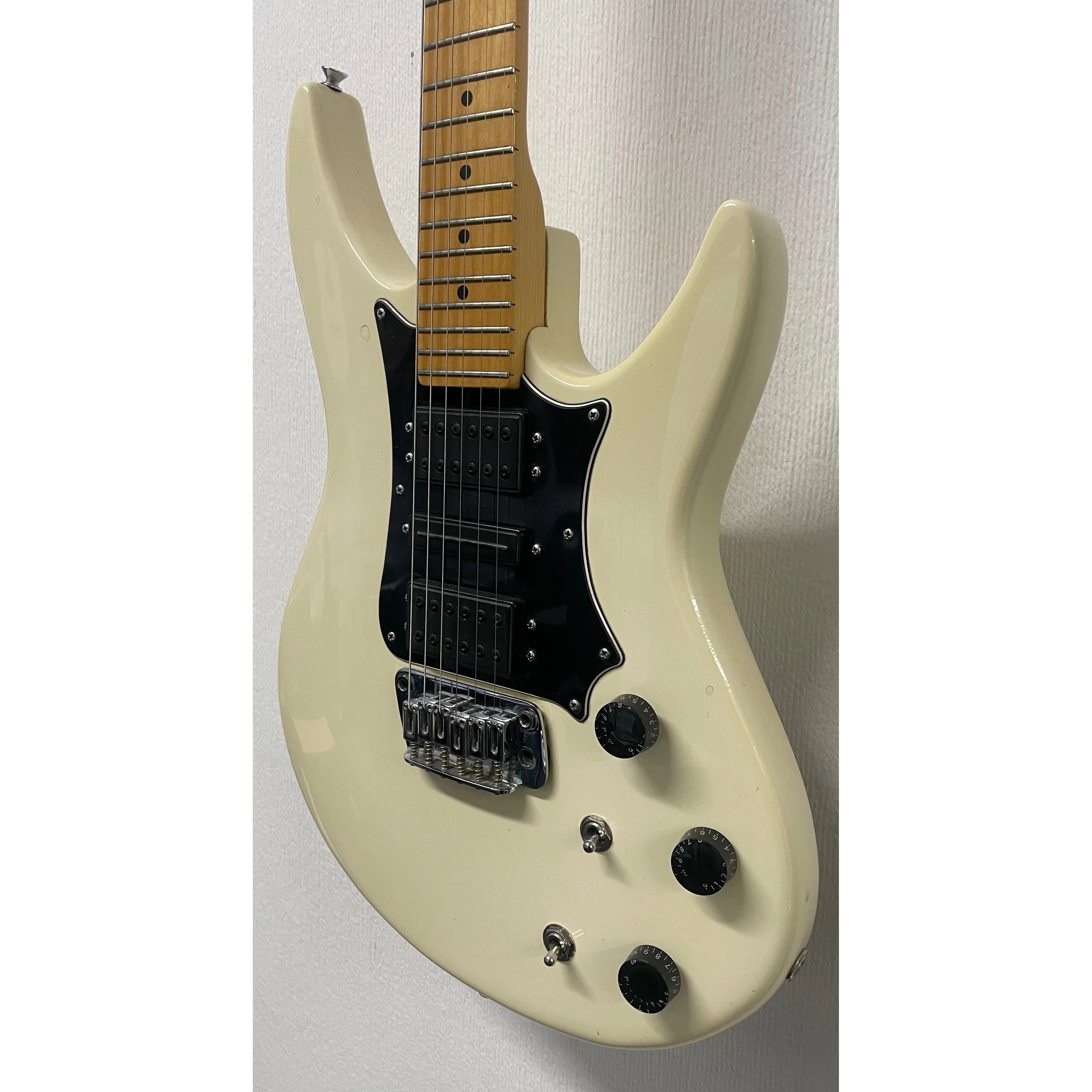 Peavey Horizon II 1983-1986 USA Electric Guitar in White Pre-Owned