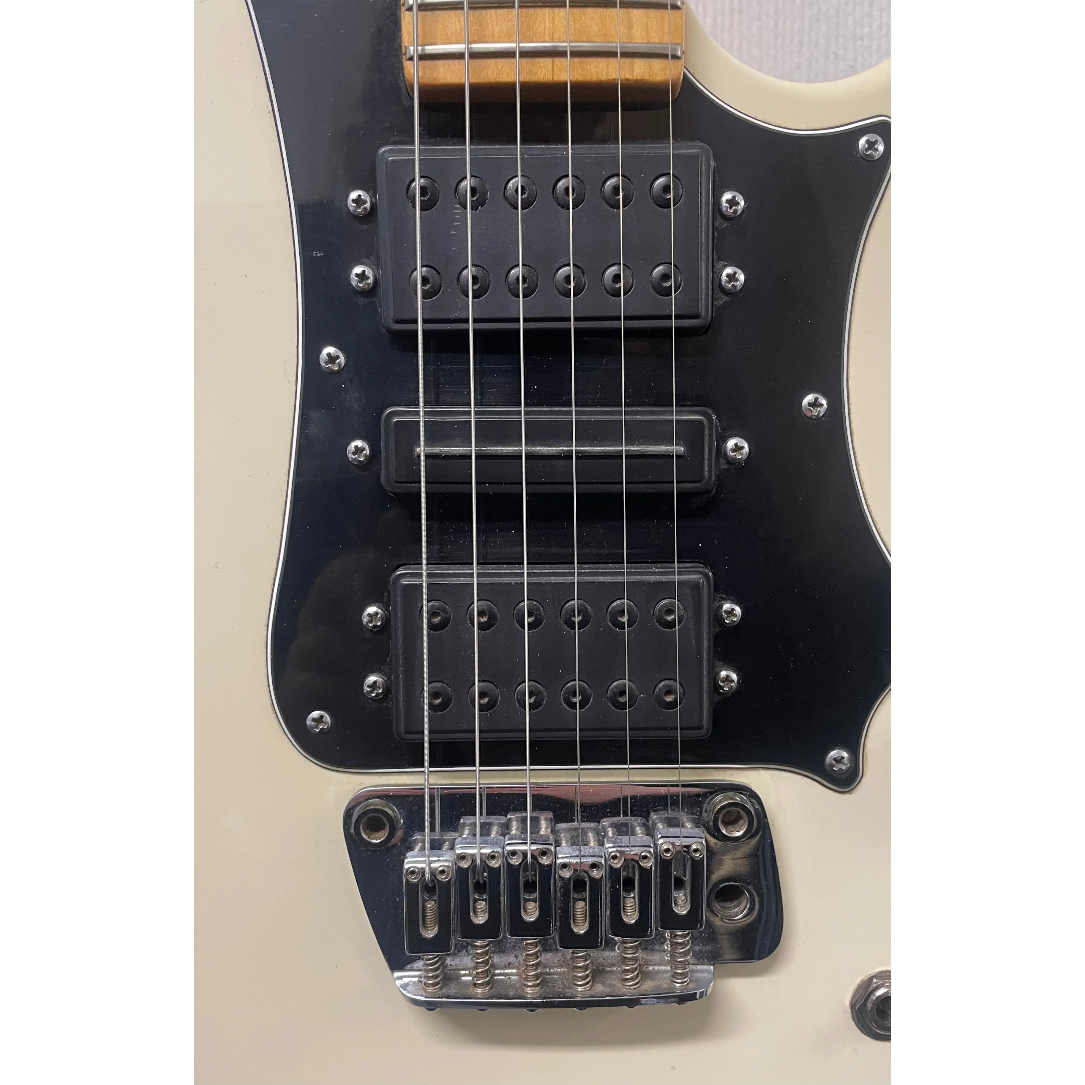Peavey Horizon II 1983-1986 USA Electric Guitar in White Pre-Owned