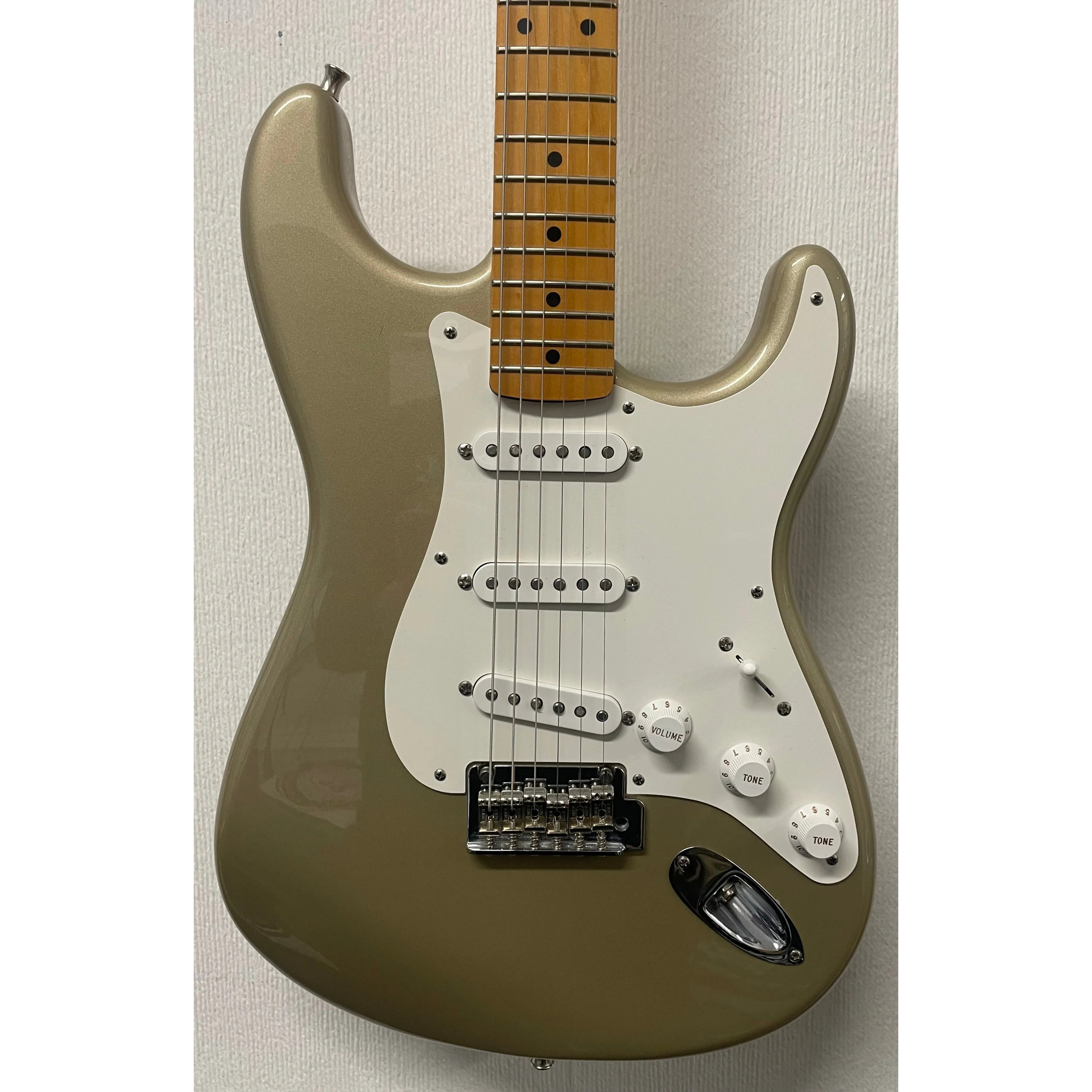 Fender Classic Player '50s Stratocaster 60th Anniversary MIM 2006 in Shoreline Gold Pre-Owned