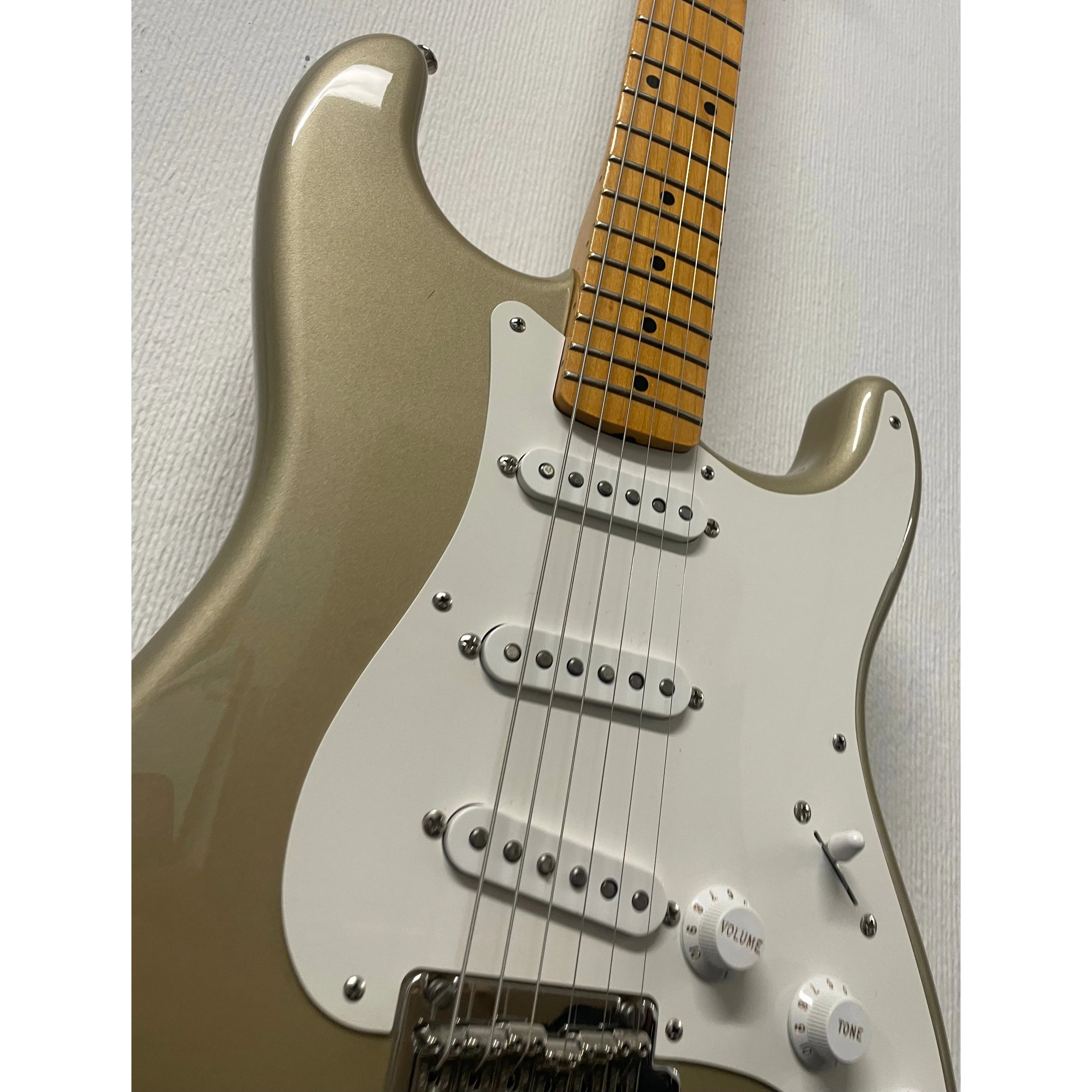 Fender Classic Player '50s Stratocaster 60th Anniversary MIM 2006 in Shoreline Gold Pre-Owned