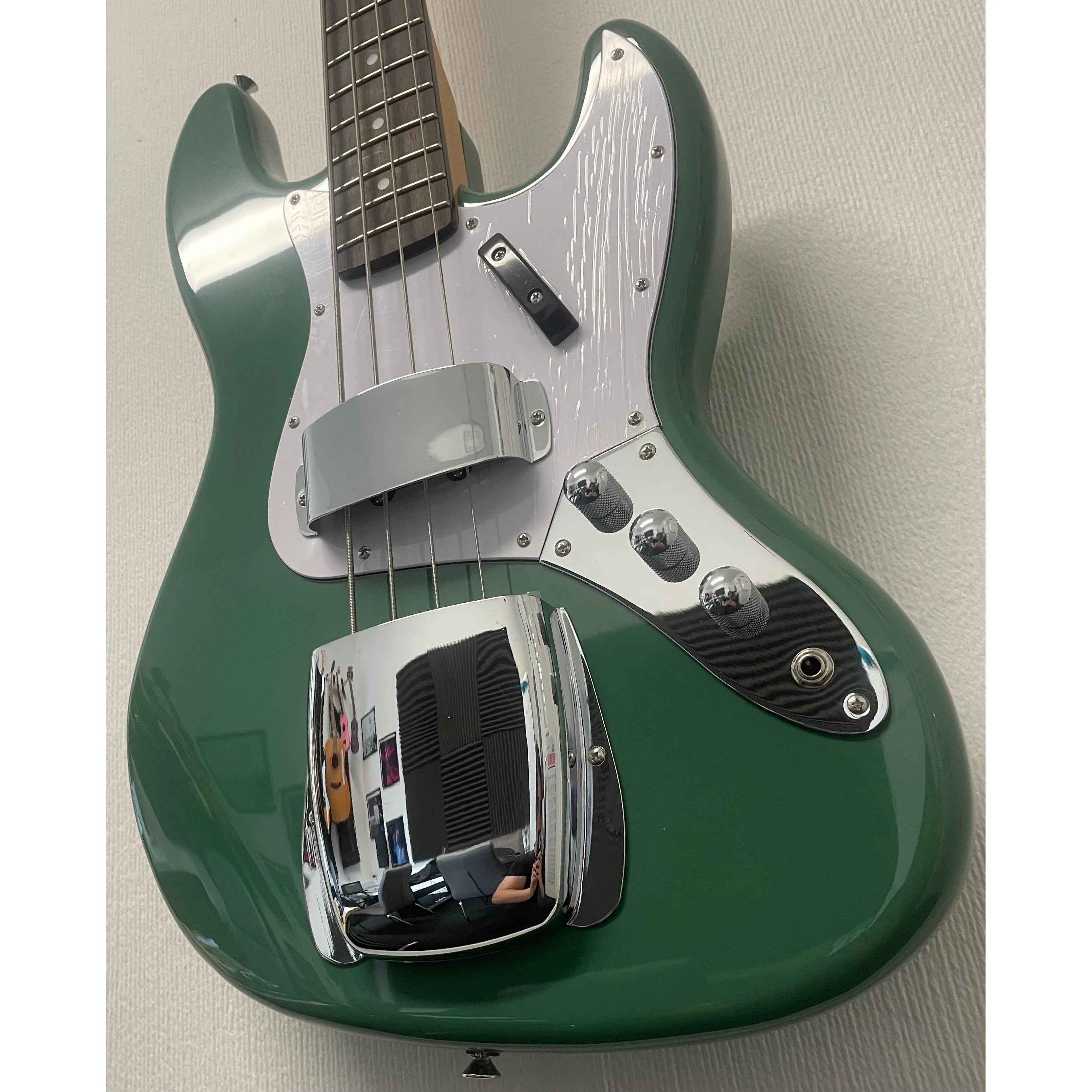 SX Bass Guitar JB Style in Vintage Green with Gigbag