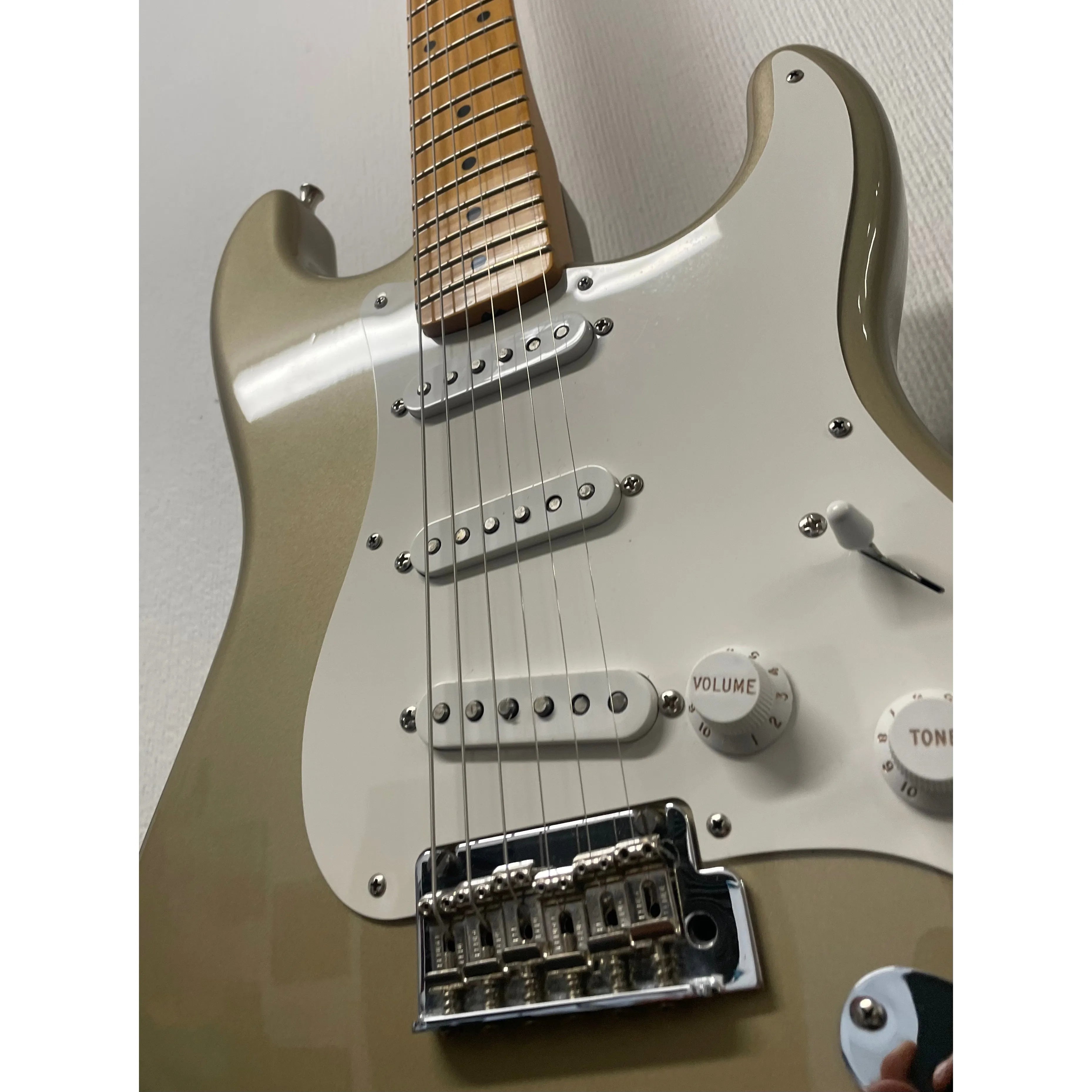 Fender Classic Player '50s Stratocaster 60th Anniversary MIM 2006 in Shoreline Gold Pre-Owned