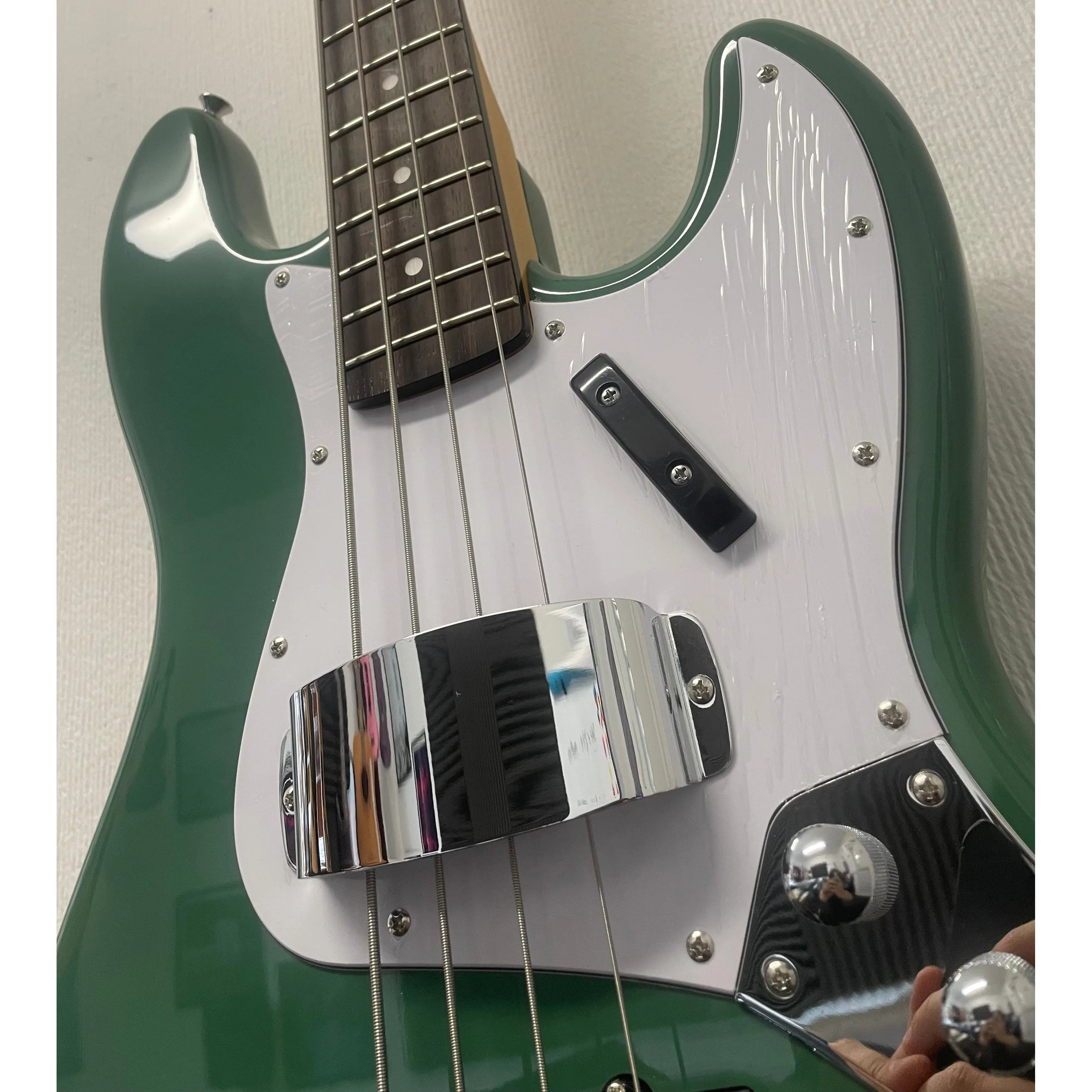 SX Bass Guitar JB Style in Vintage Green with Gigbag