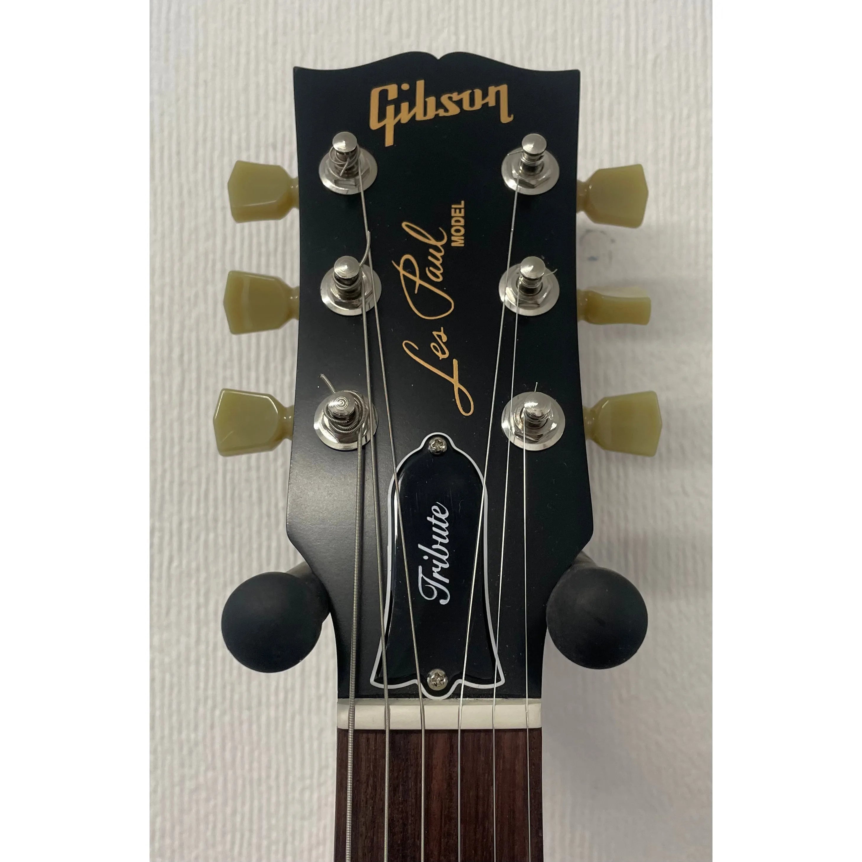 Gibson Les Paul Tribute in Satin Cherry Sunburst, 2019, with Original Gigbag Pre-Owned