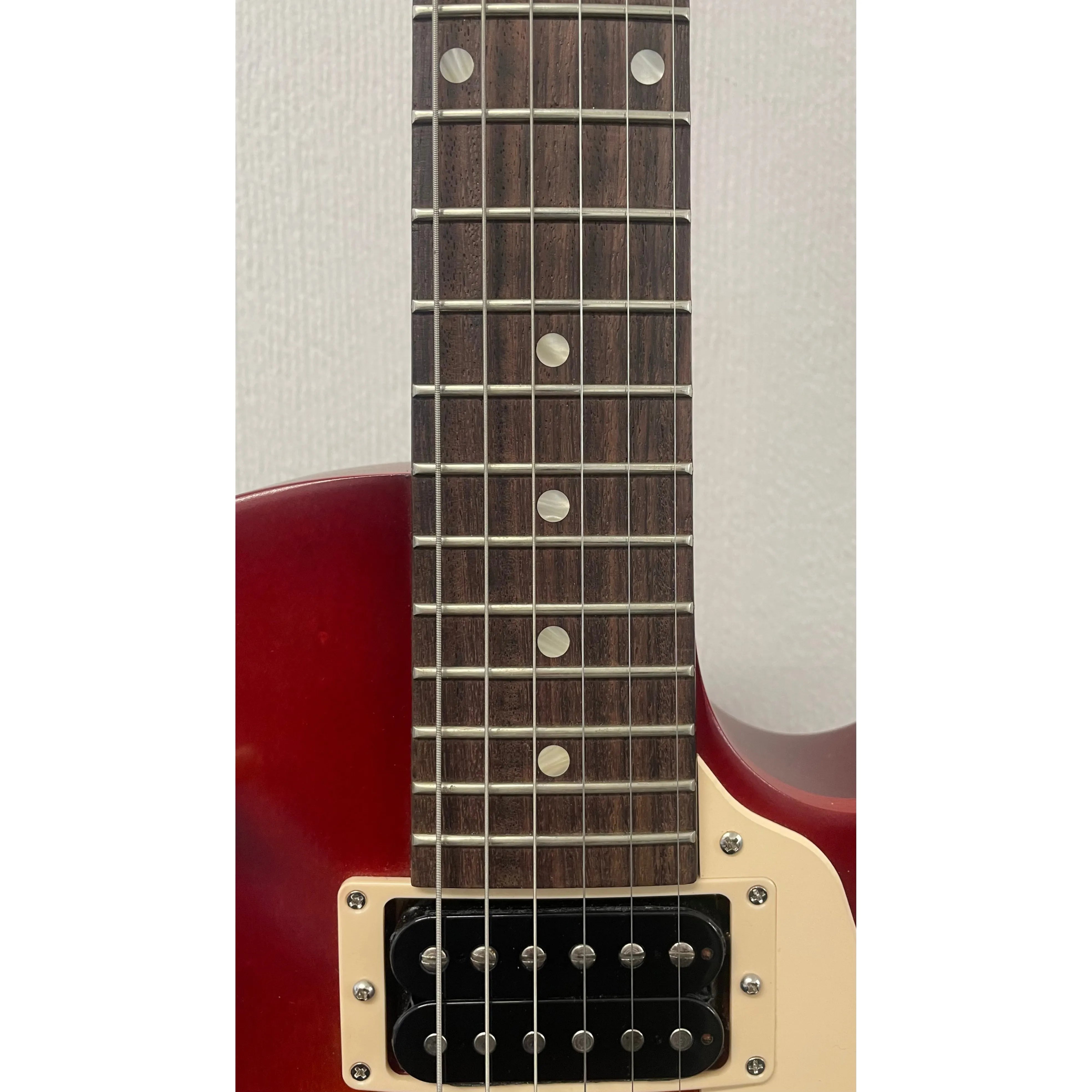 Gibson Les Paul Tribute in Satin Cherry Sunburst, 2019, with Original Gigbag Pre-Owned