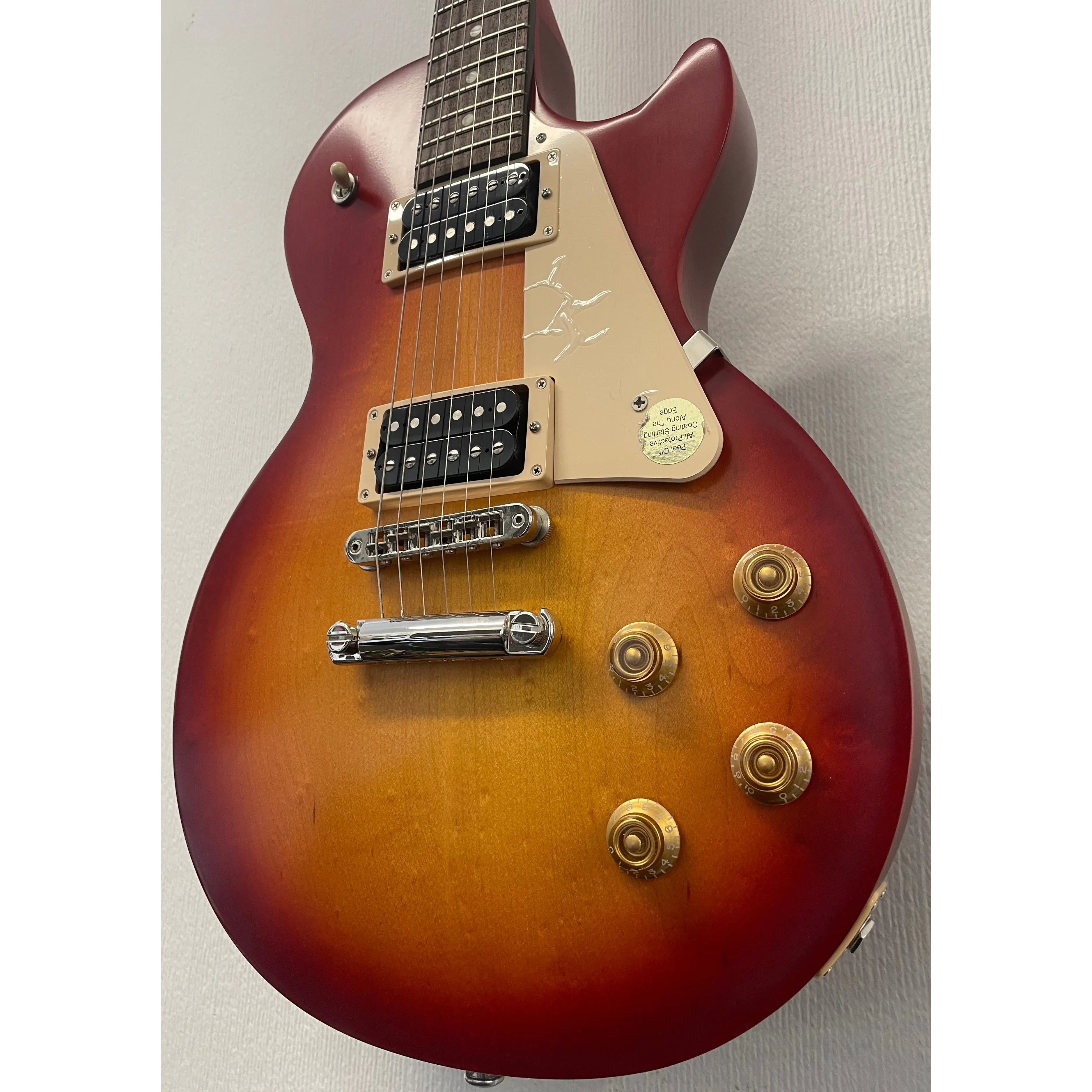 Gibson Les Paul Tribute in Satin Cherry Sunburst, 2019, with Original Gigbag Pre-Owned