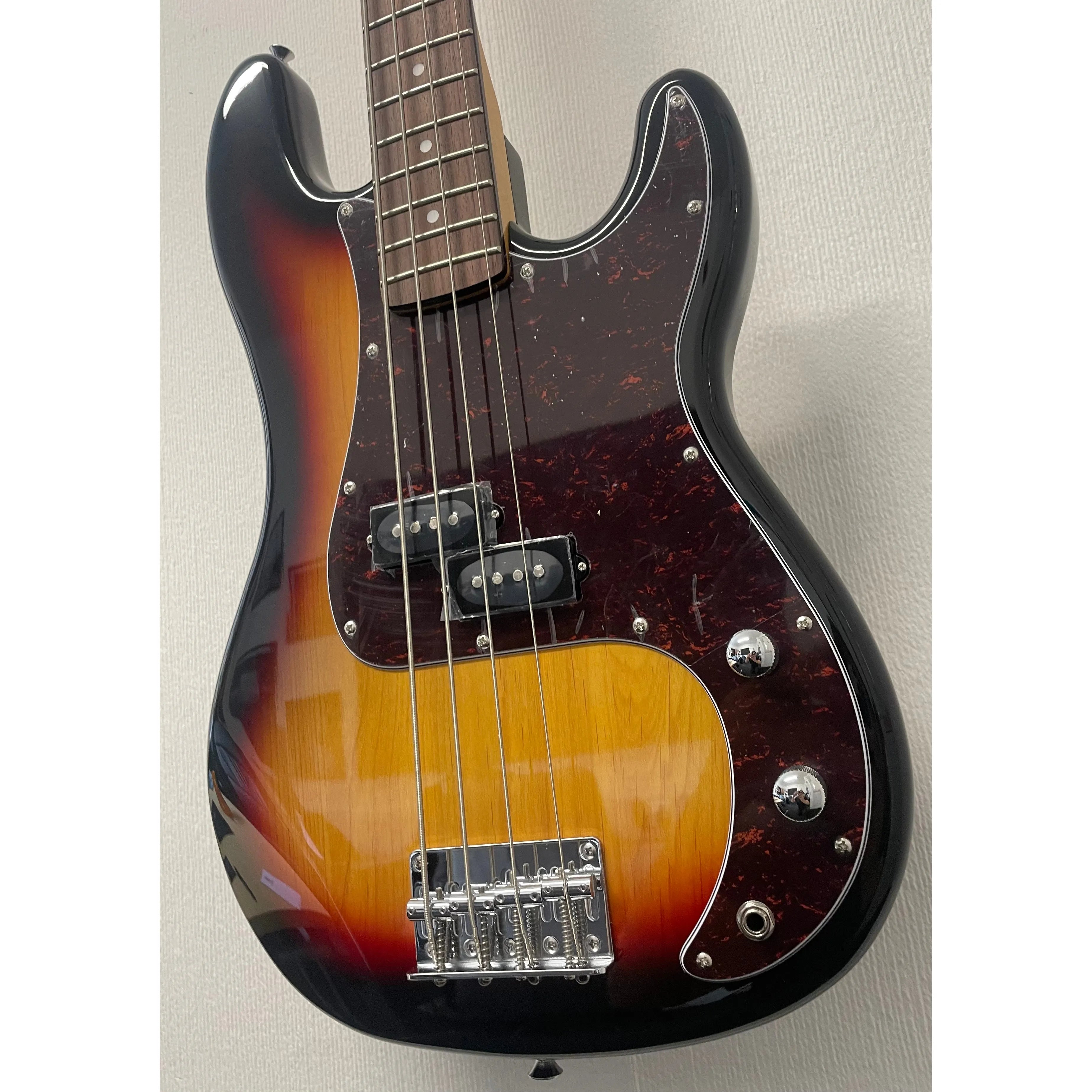 SX Bass Guitar PB Style 3 Tone Sunburst with Gigbag