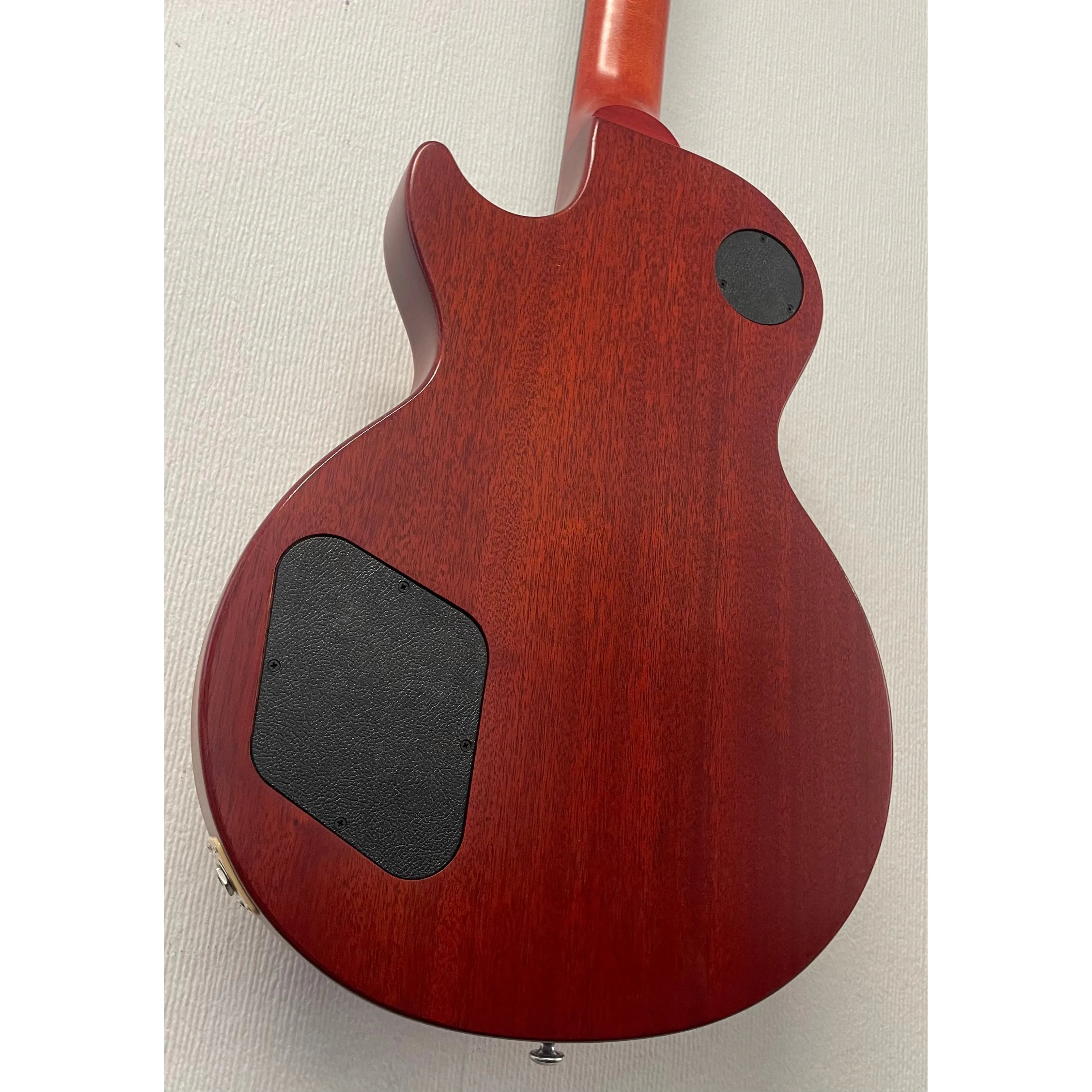 Gibson Les Paul Tribute in Satin Cherry Sunburst, 2019, with Original Gigbag Pre-Owned