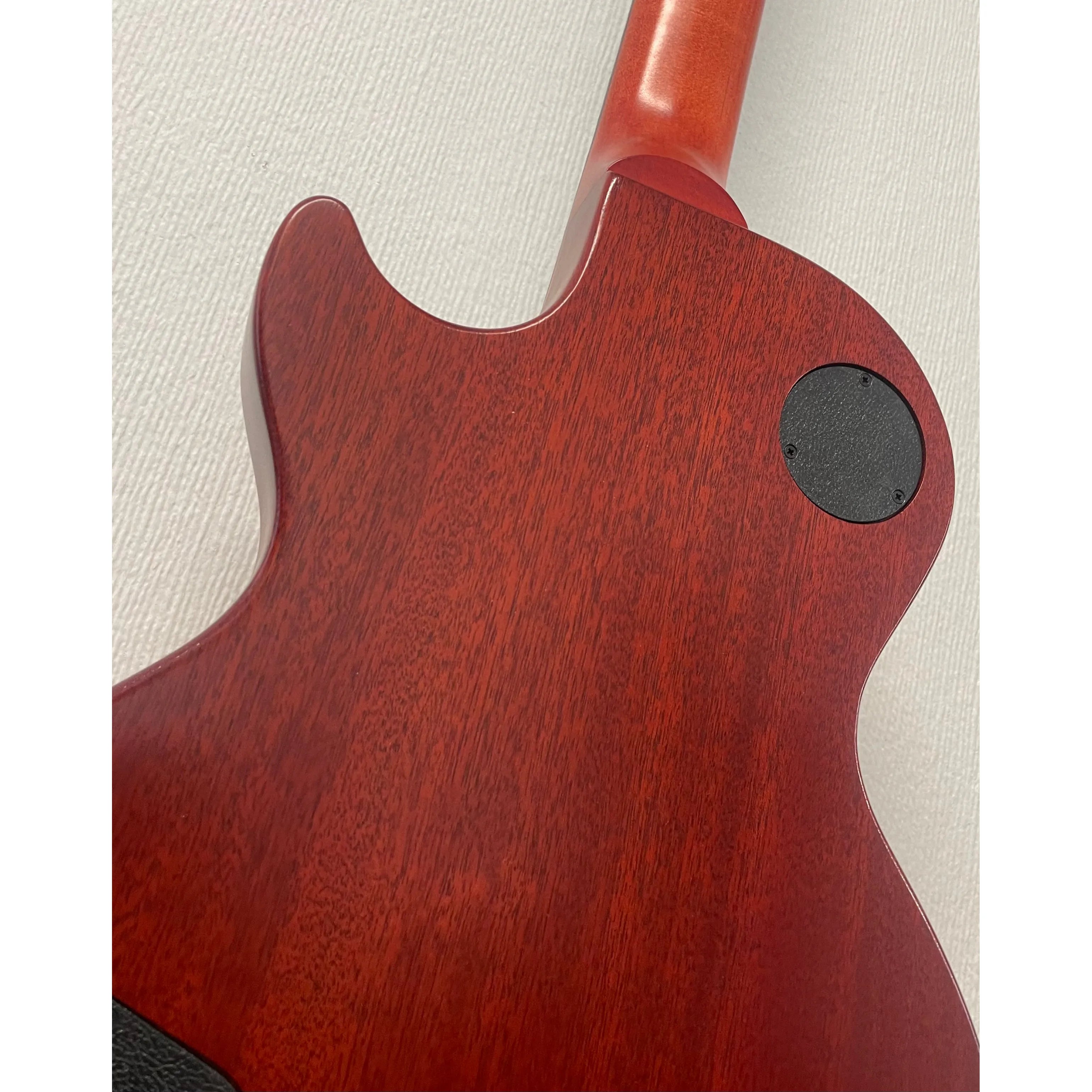 Gibson Les Paul Tribute in Satin Cherry Sunburst, 2019, with Original Gigbag Pre-Owned