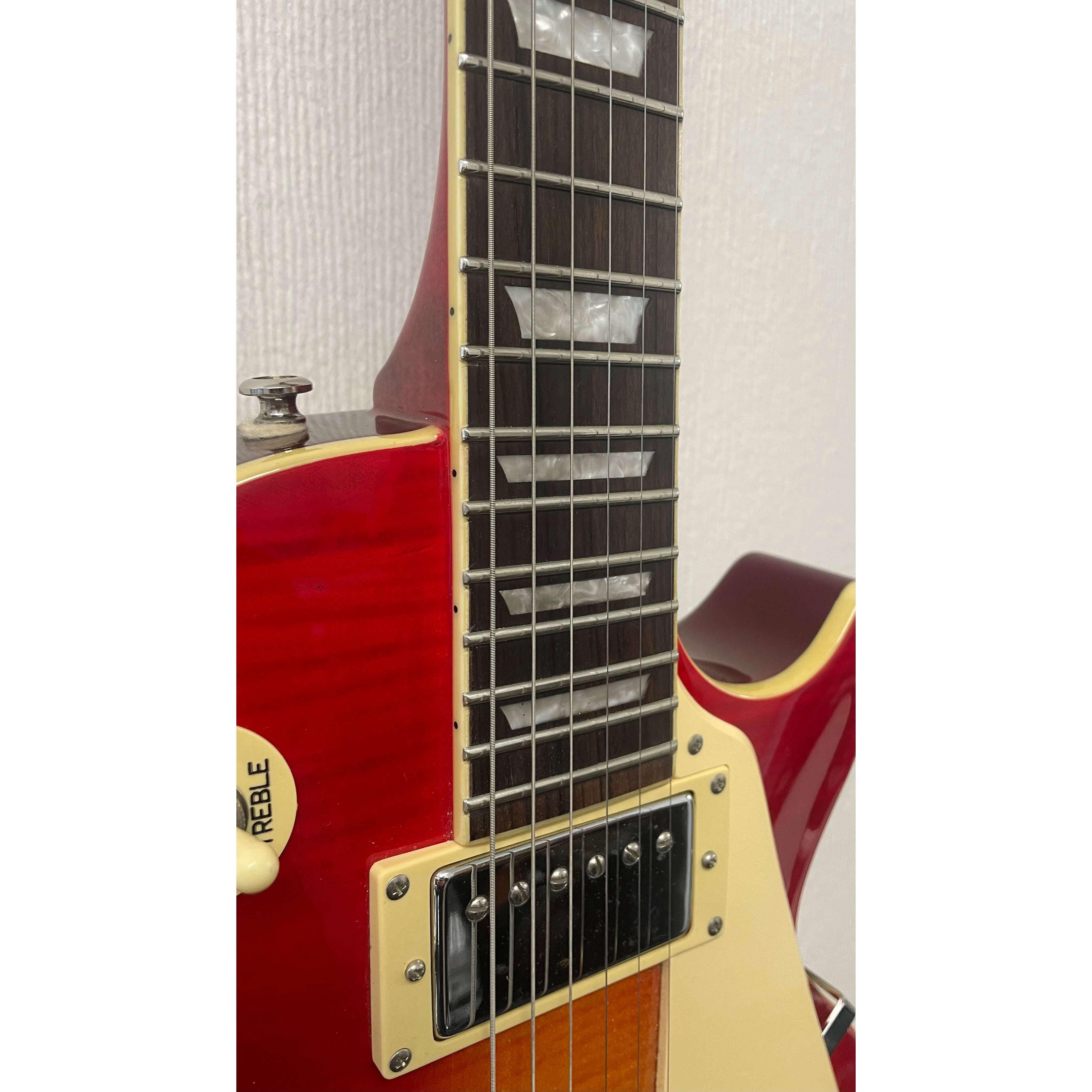 Epiphone Les Paul in Cherry Sunburst, 2003, With Hardcase Pre-Owned