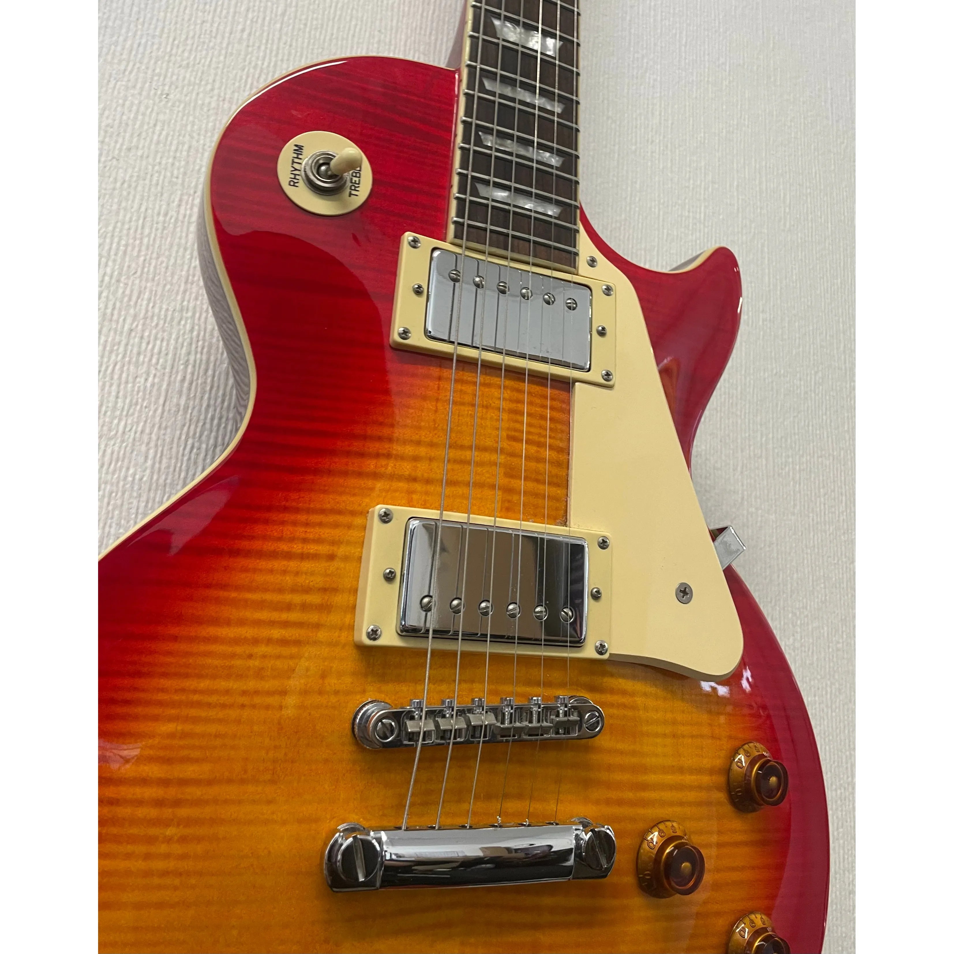 Epiphone Les Paul in Cherry Sunburst, 2003, With Hardcase Pre-Owned