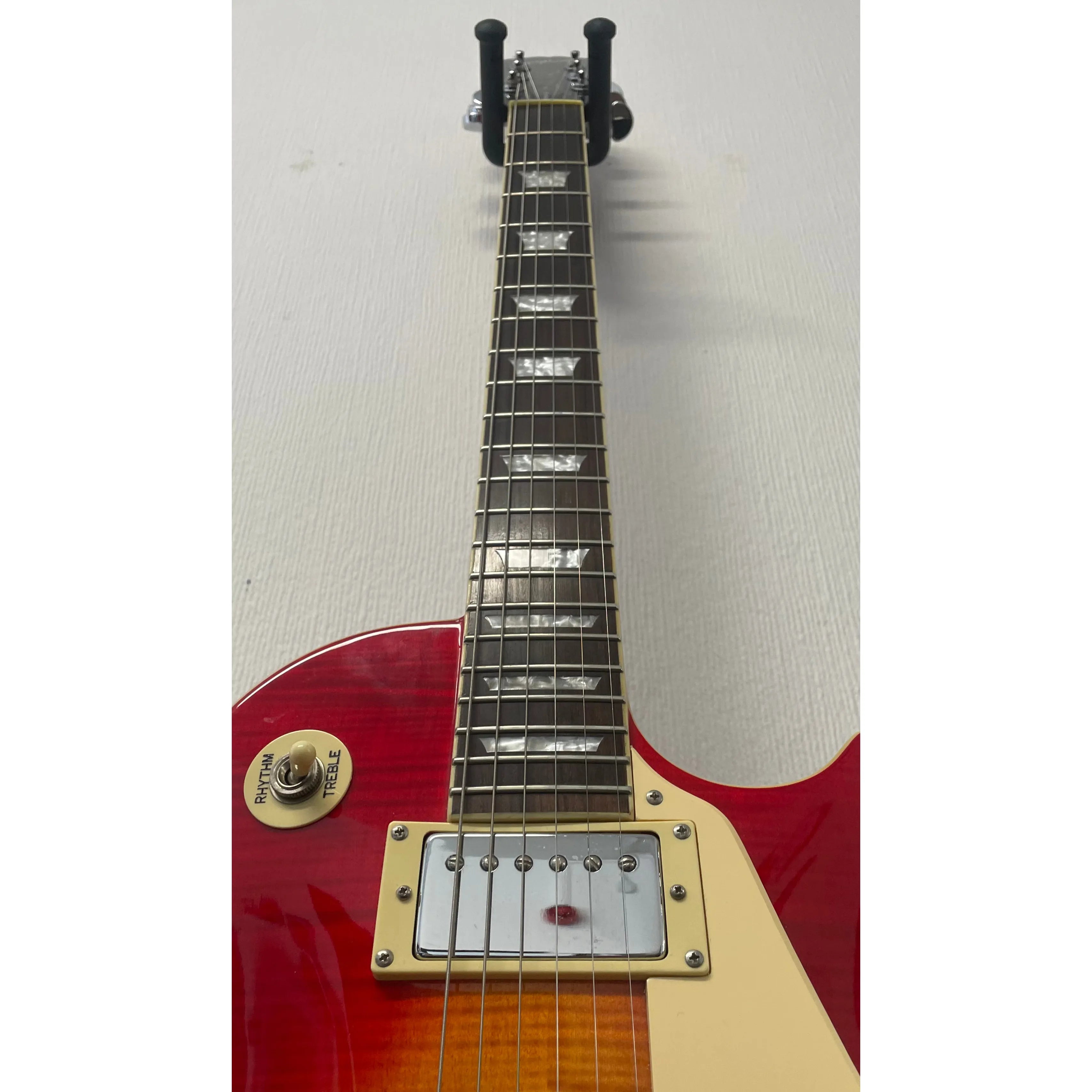 Epiphone Les Paul in Cherry Sunburst, 2003, With Hardcase Pre-Owned