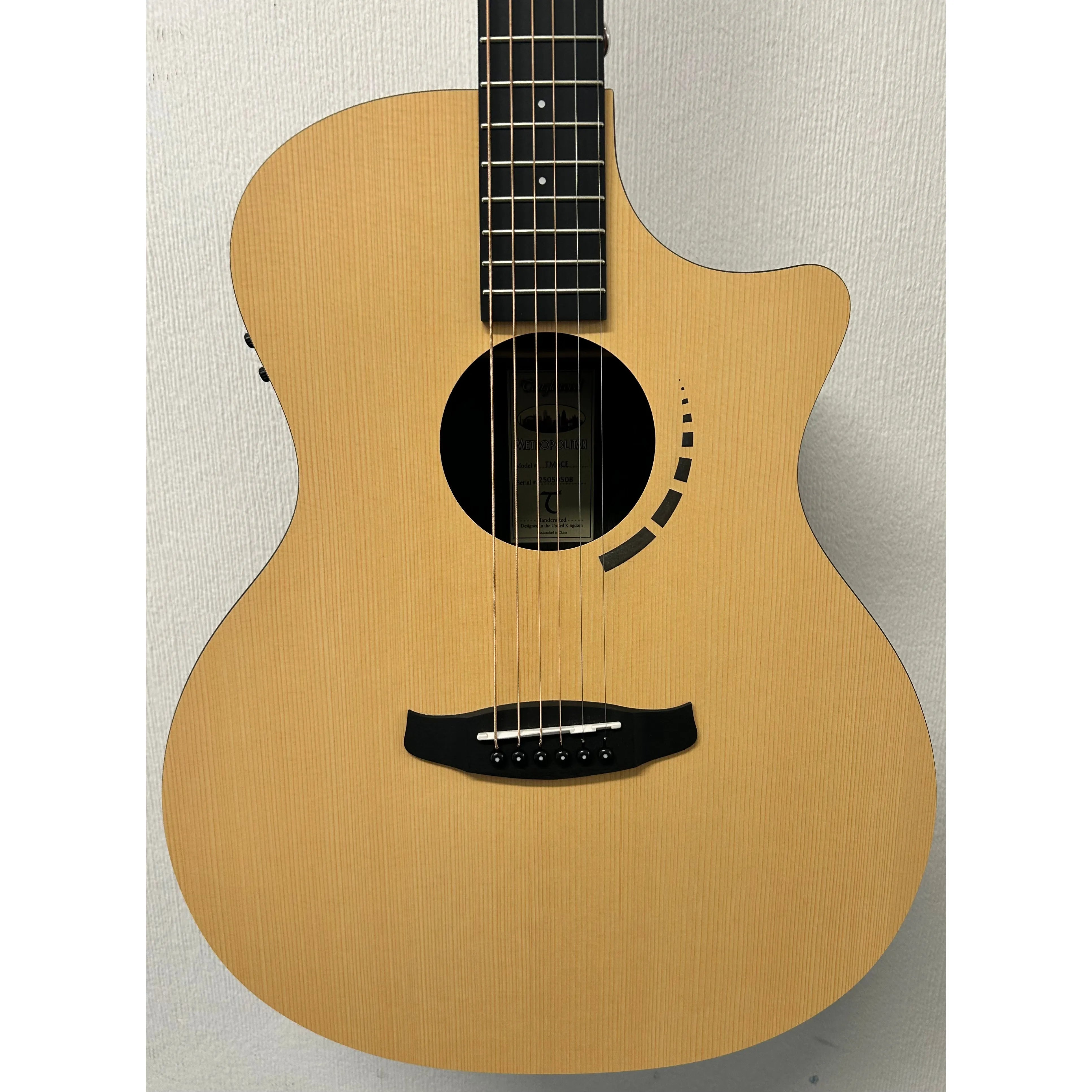 Tanglewood Metropolitan TM6CE 'Auditorium Venetian' Electro Acoustic Guitar