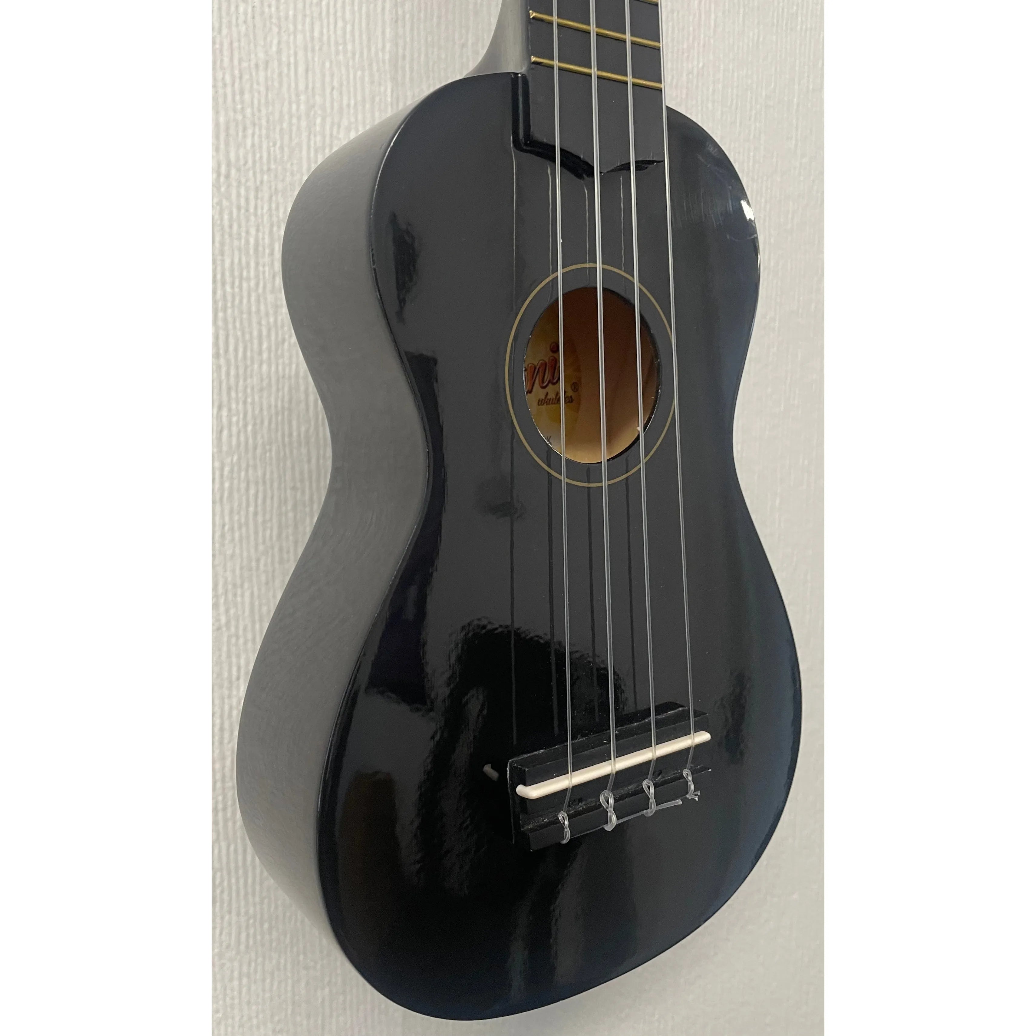 Malani Soprano Ukulele in Black with Carry Case Pre-Owned