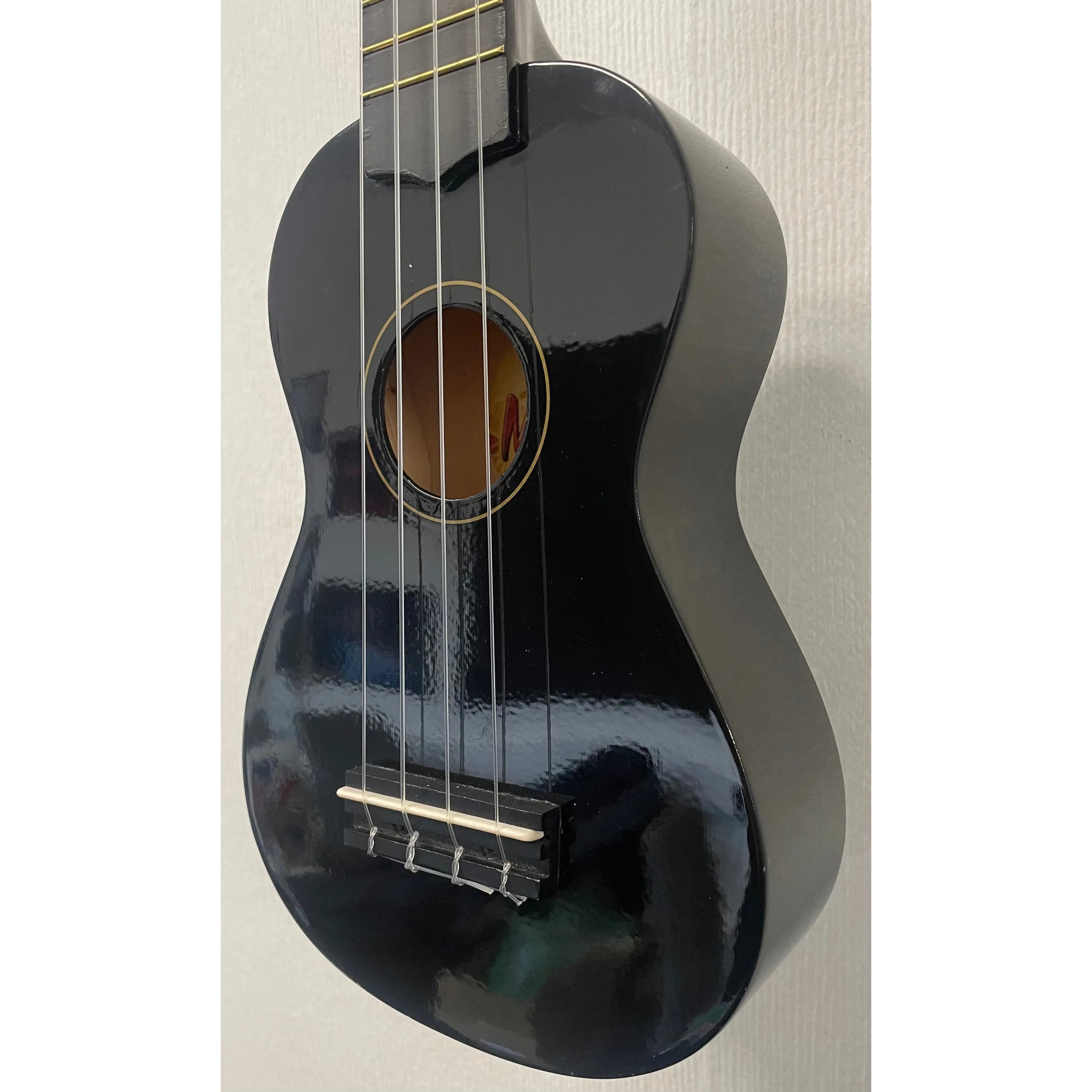 Malani Soprano Ukulele in Black with Carry Case Pre-Owned