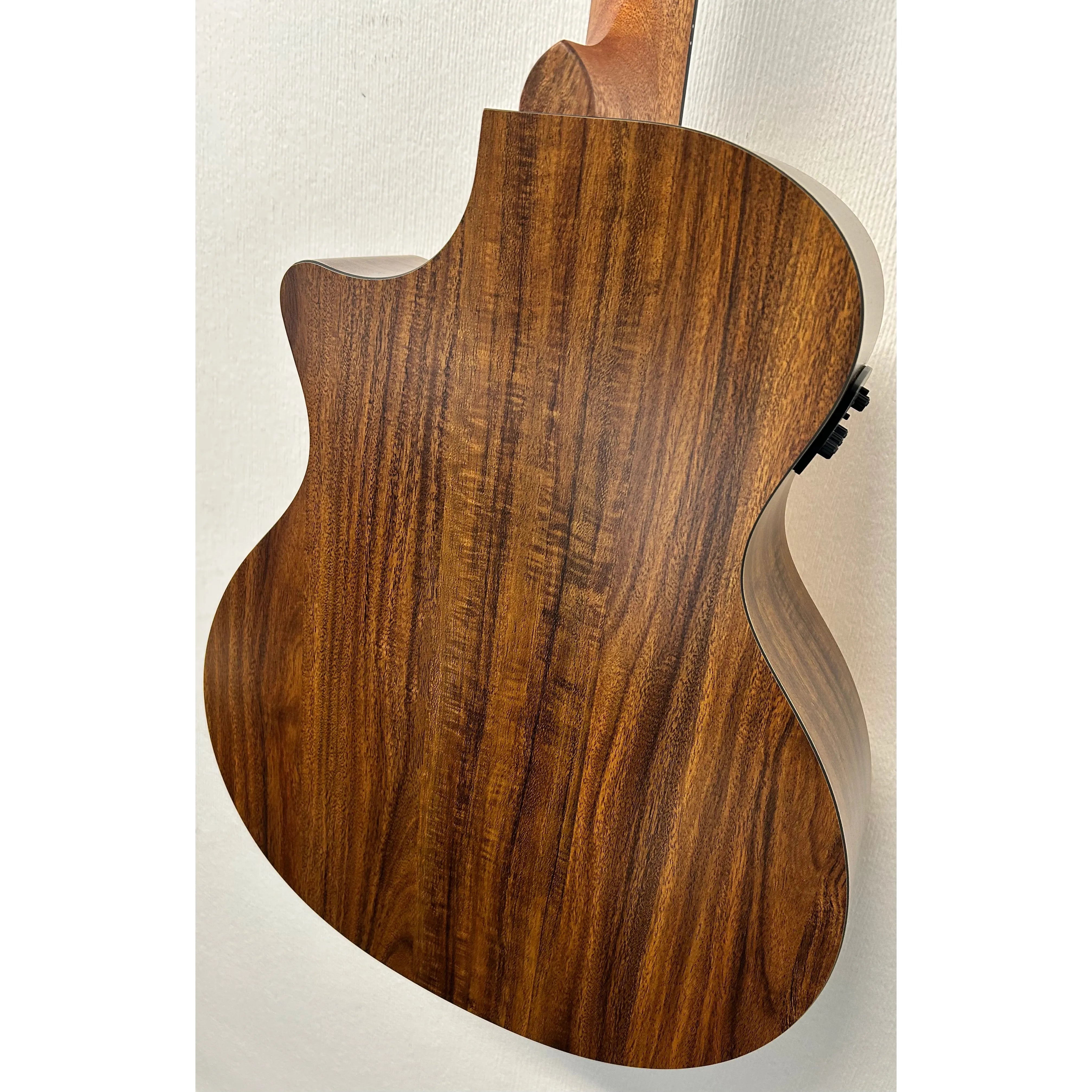 Tanglewood Metropolitan TM6CE 'Auditorium Venetian' Electro Acoustic Guitar