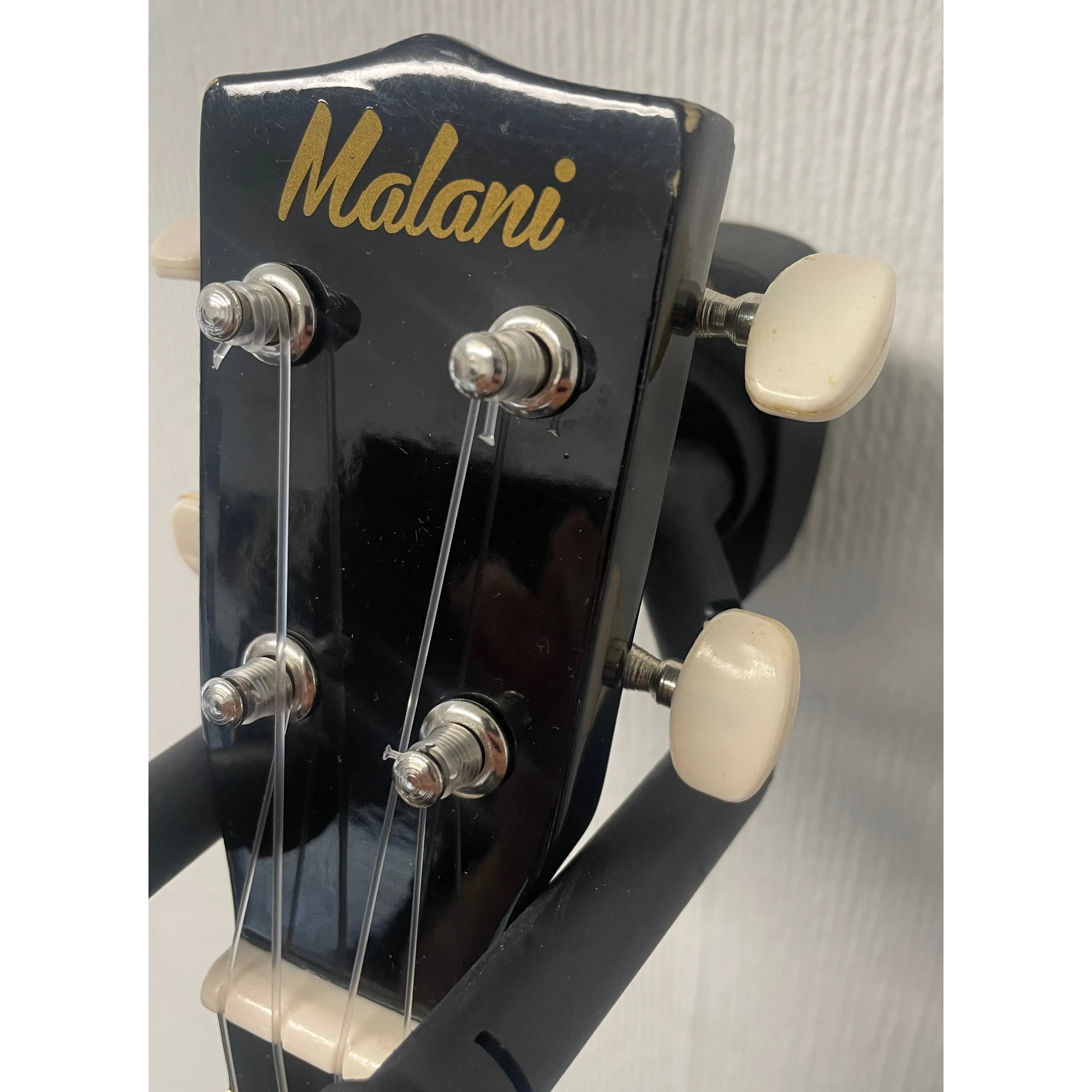 Malani Soprano Ukulele in Black with Carry Case Pre-Owned