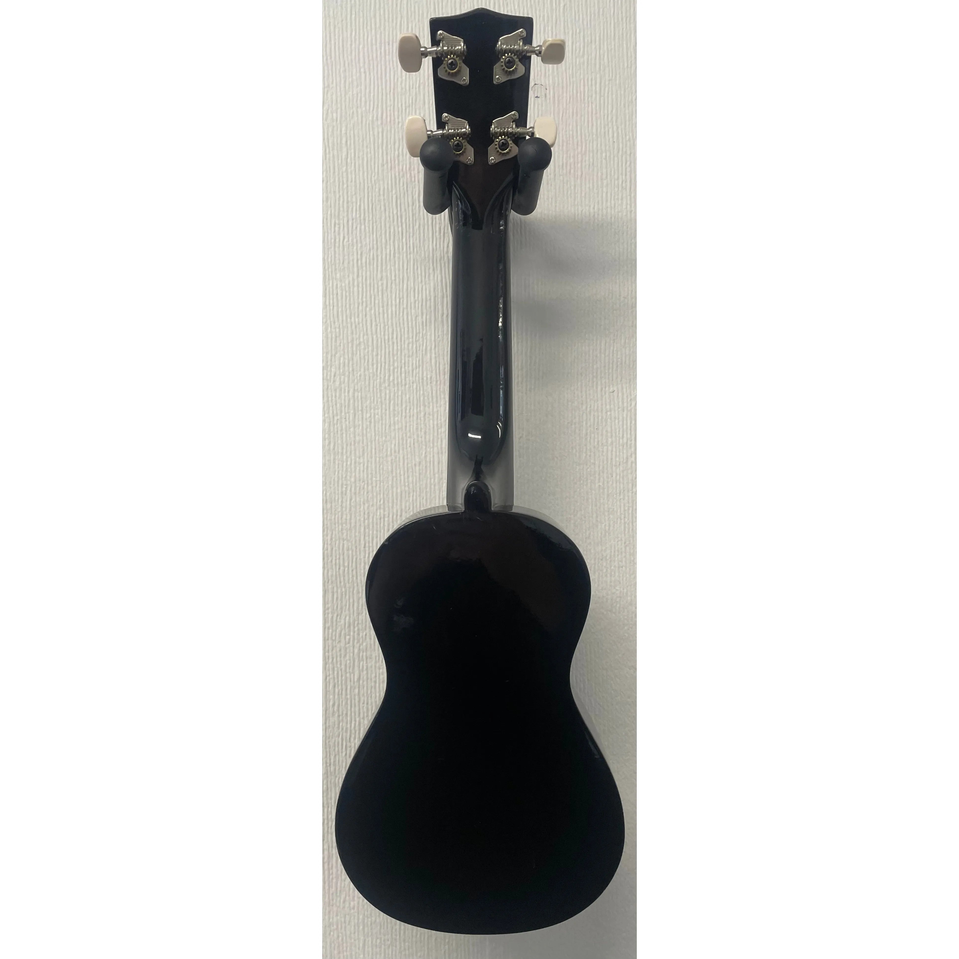 Malani Soprano Ukulele in Black with Carry Case Pre-Owned