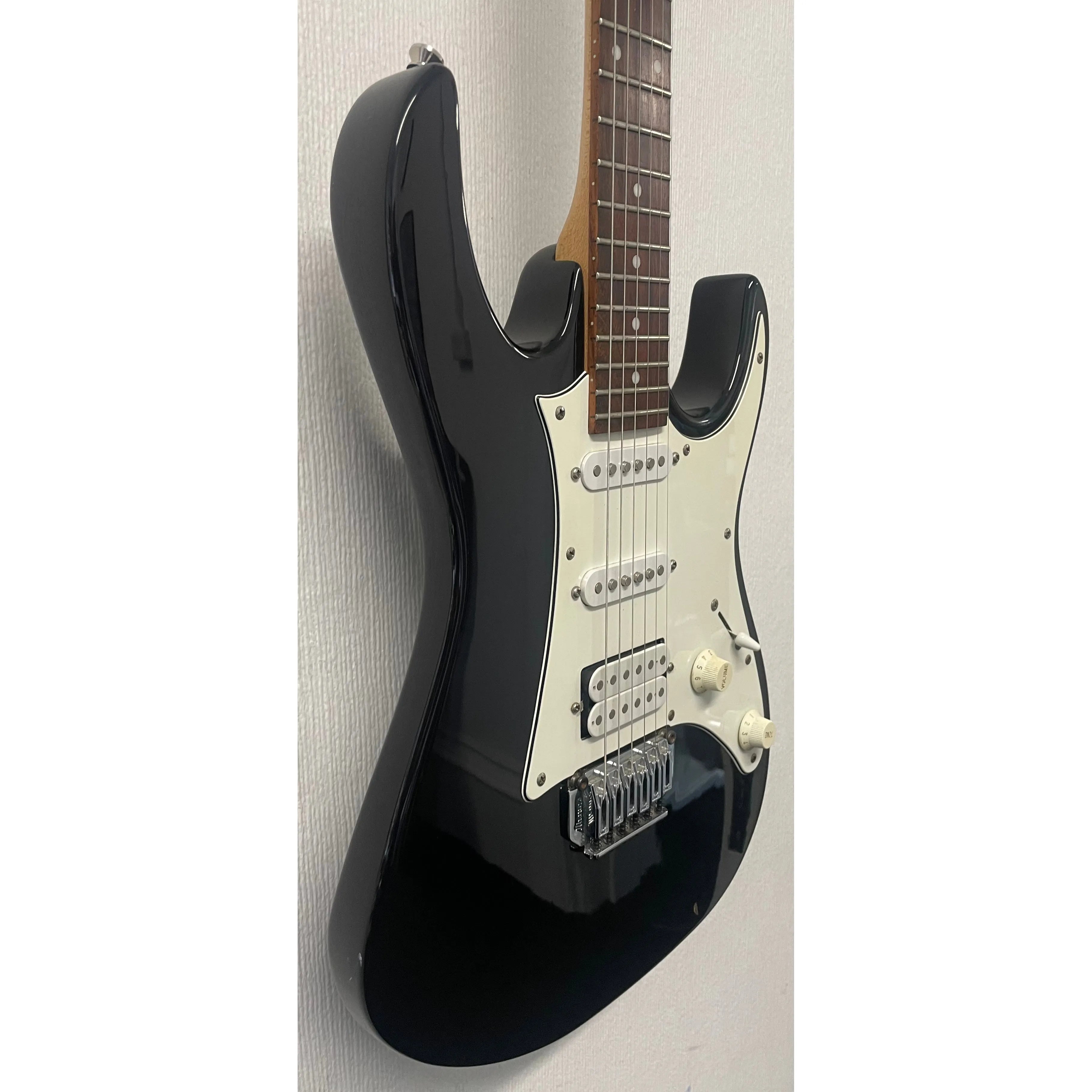 Ibanez Gio RX Series GRX140 Electric Guitar in Black with Gigbag Pre-Owned