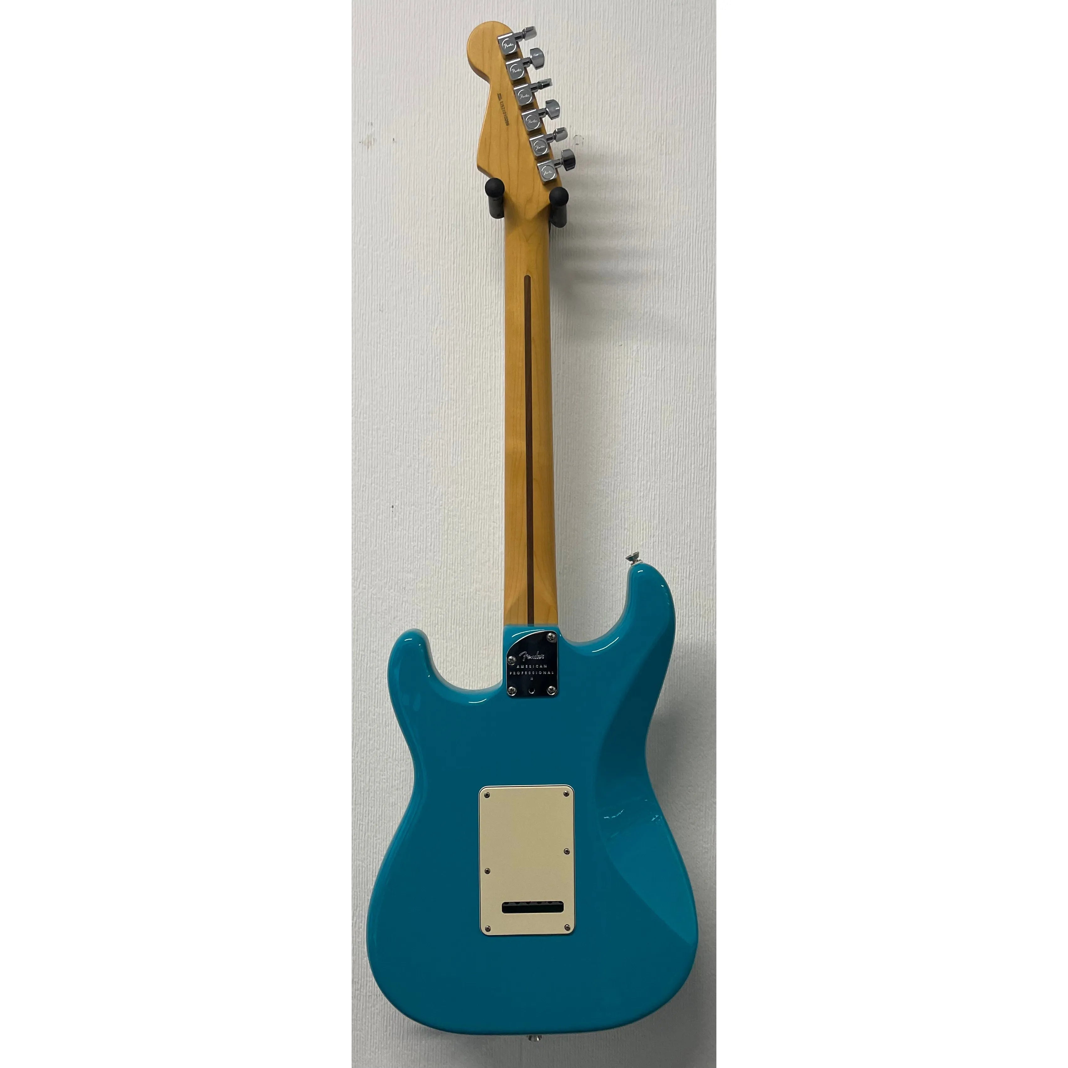 Fender American Professional II Stratocaster in Miami Blue 2022 with Gigbag Pre-Owned