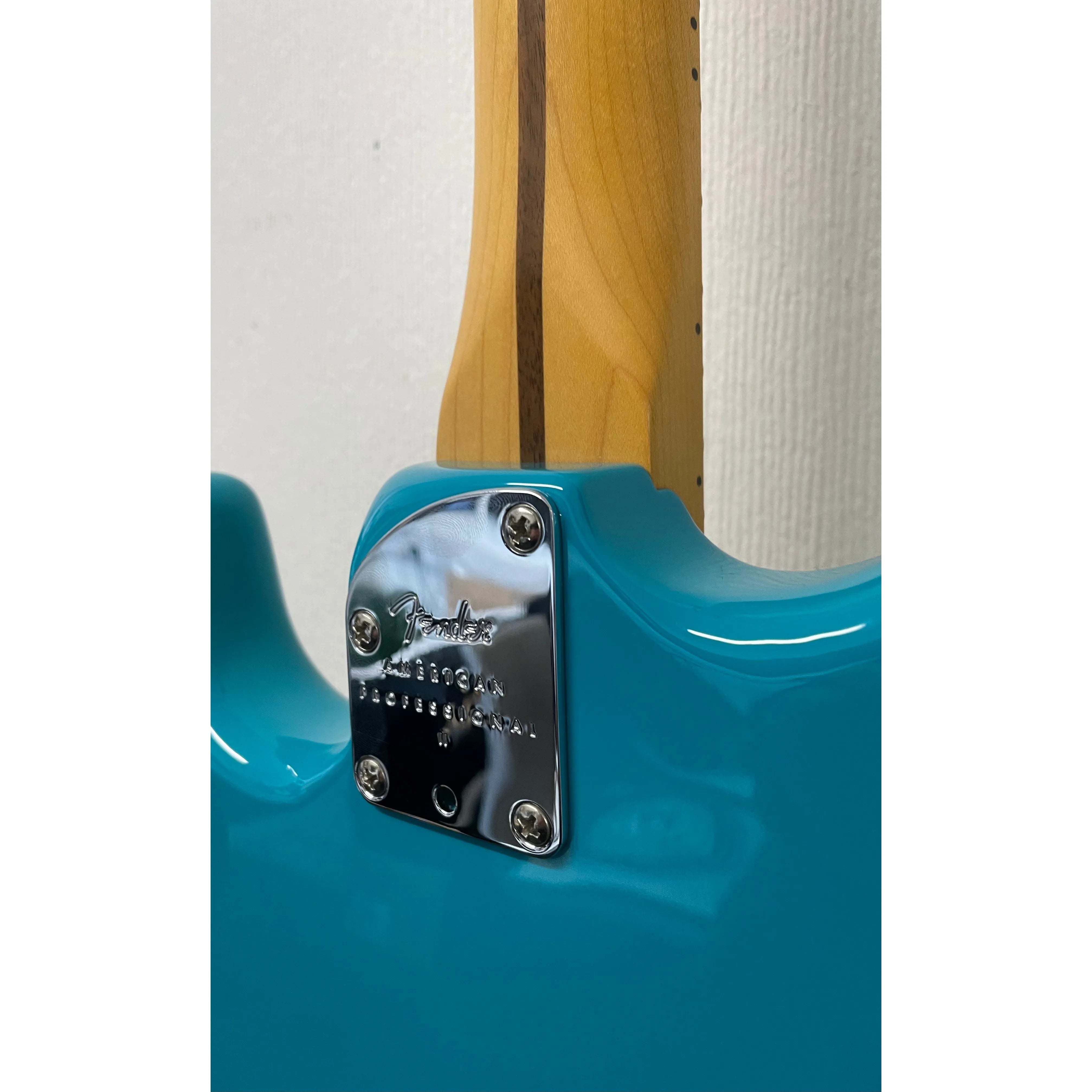 Fender American Professional II Stratocaster in Miami Blue 2022 with Gigbag Pre-Owned