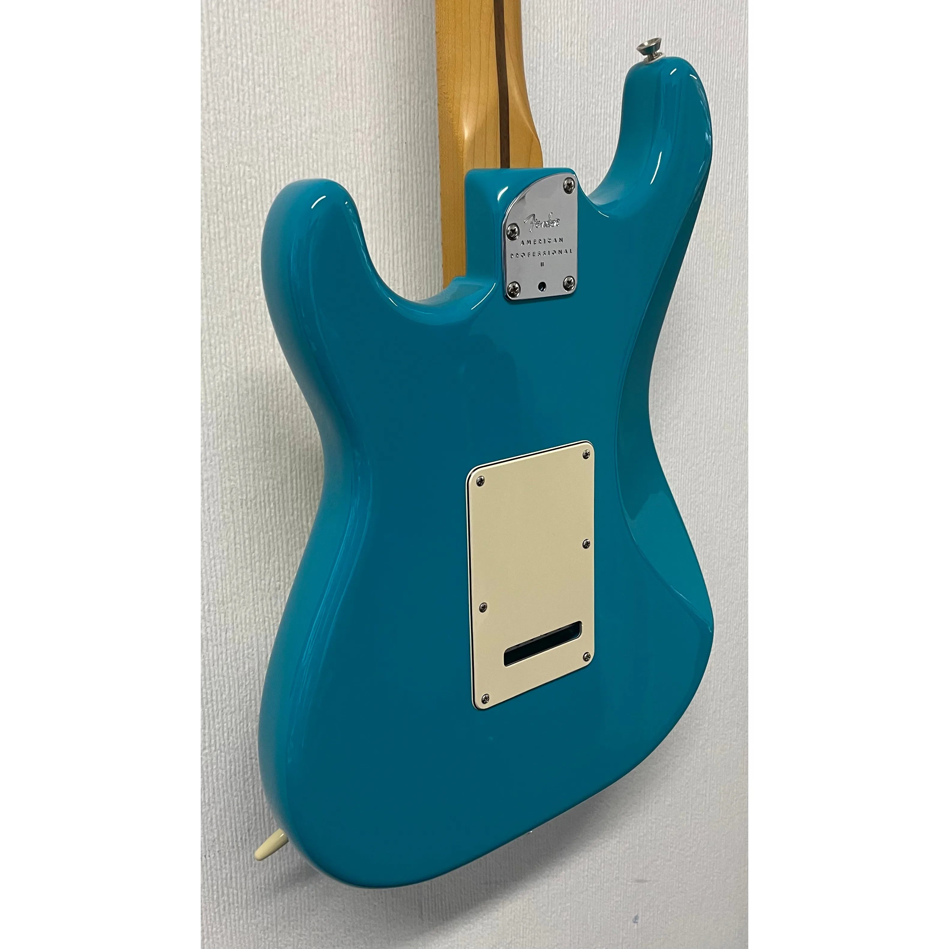 Fender American Professional II Stratocaster in Miami Blue 2022 with Gigbag Pre-Owned