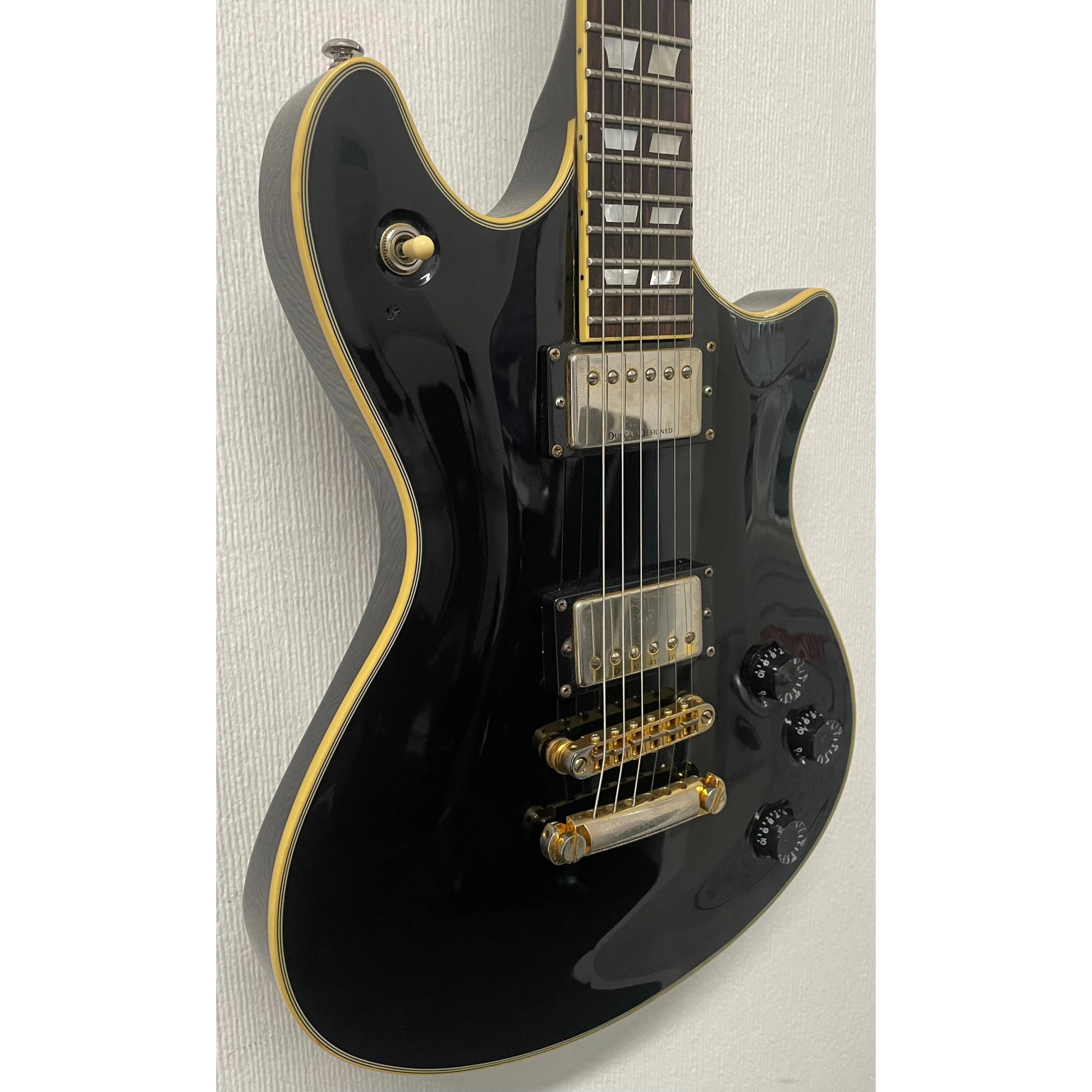 Schecter Diamond Series Tempest Custom in Black Pre-Owned