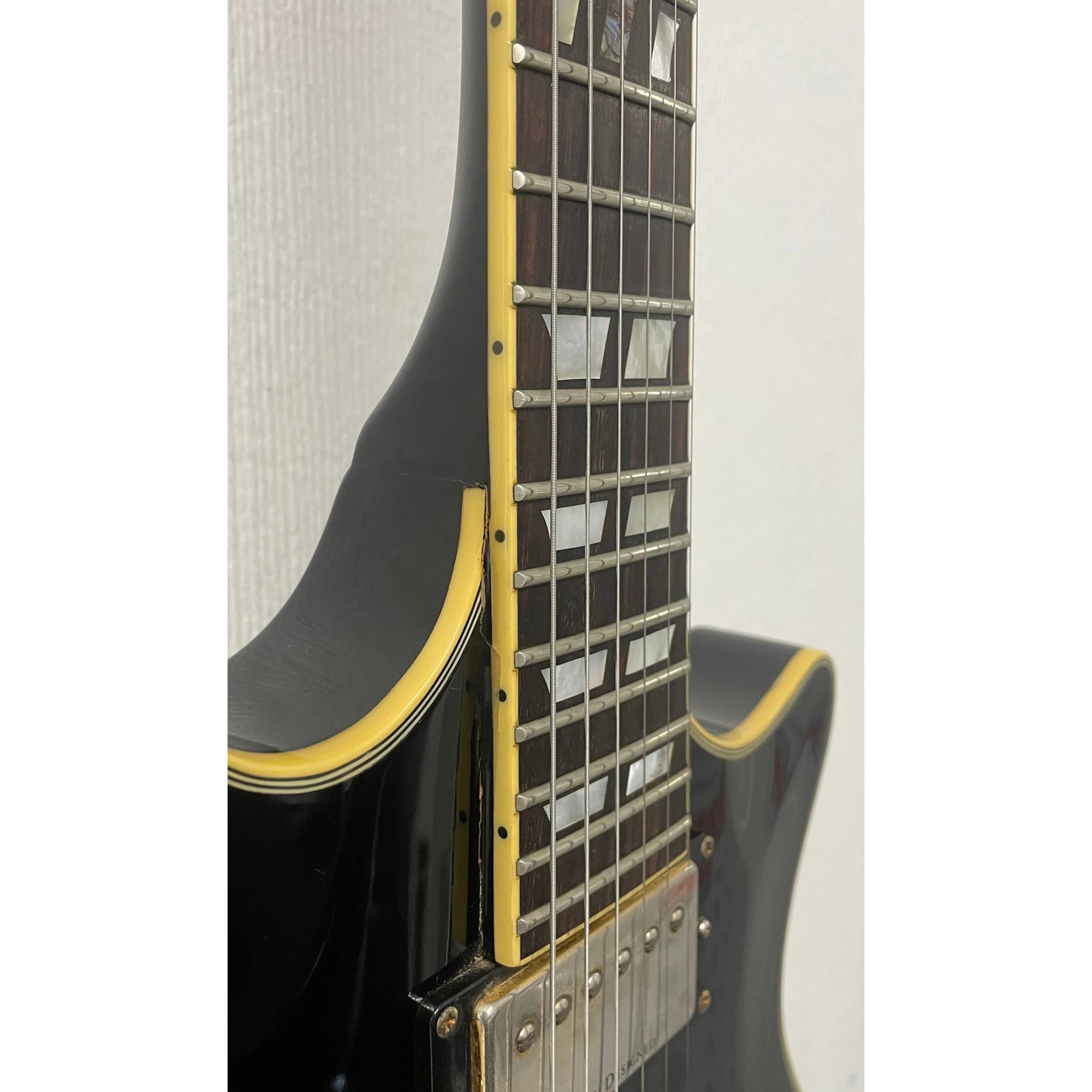 Schecter Diamond Series Tempest Custom in Black Pre-Owned
