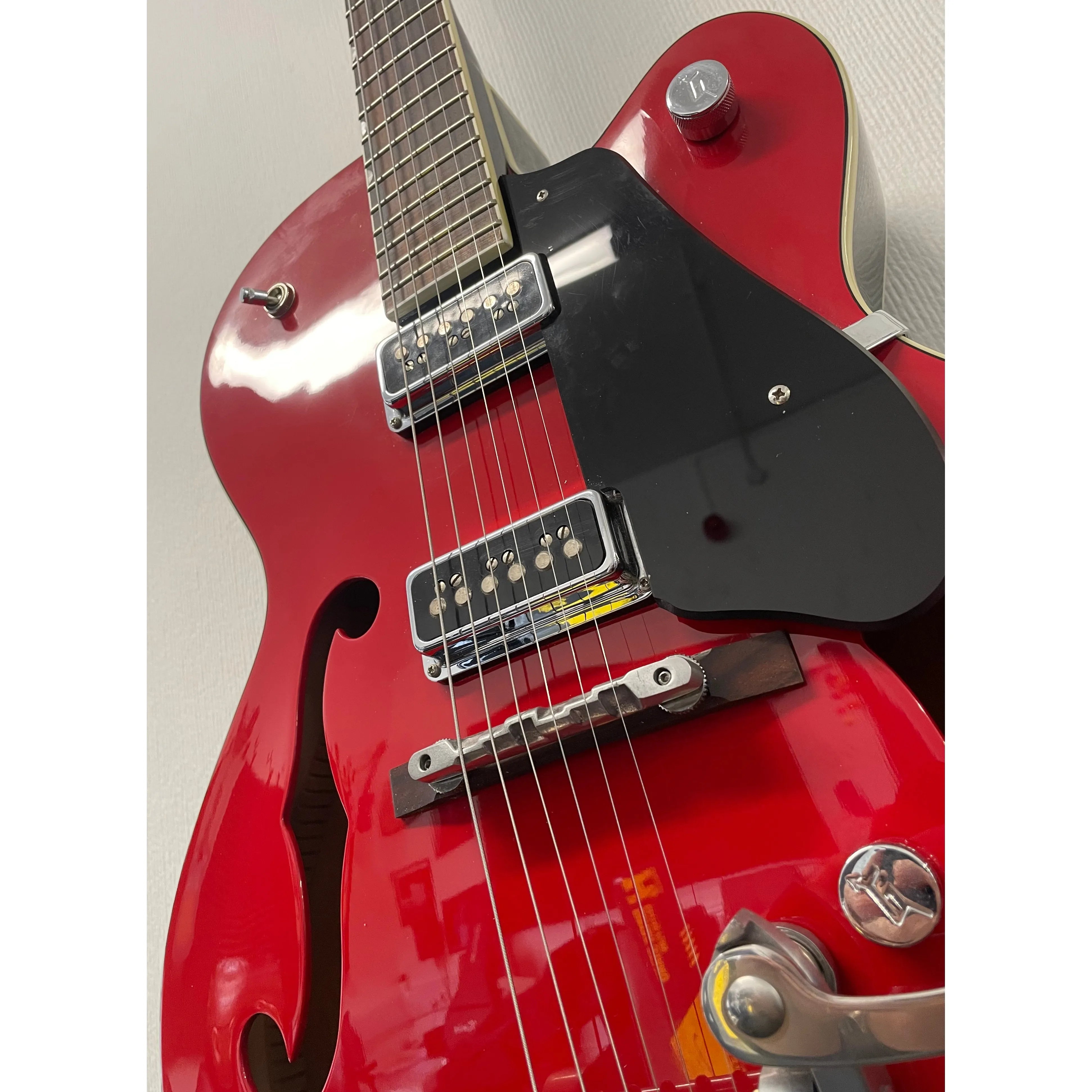 Gretsch Electromatic G5129 Hollowbody Electric Guitar 2005 in Firebird Red with Hardcase Pre-Owned