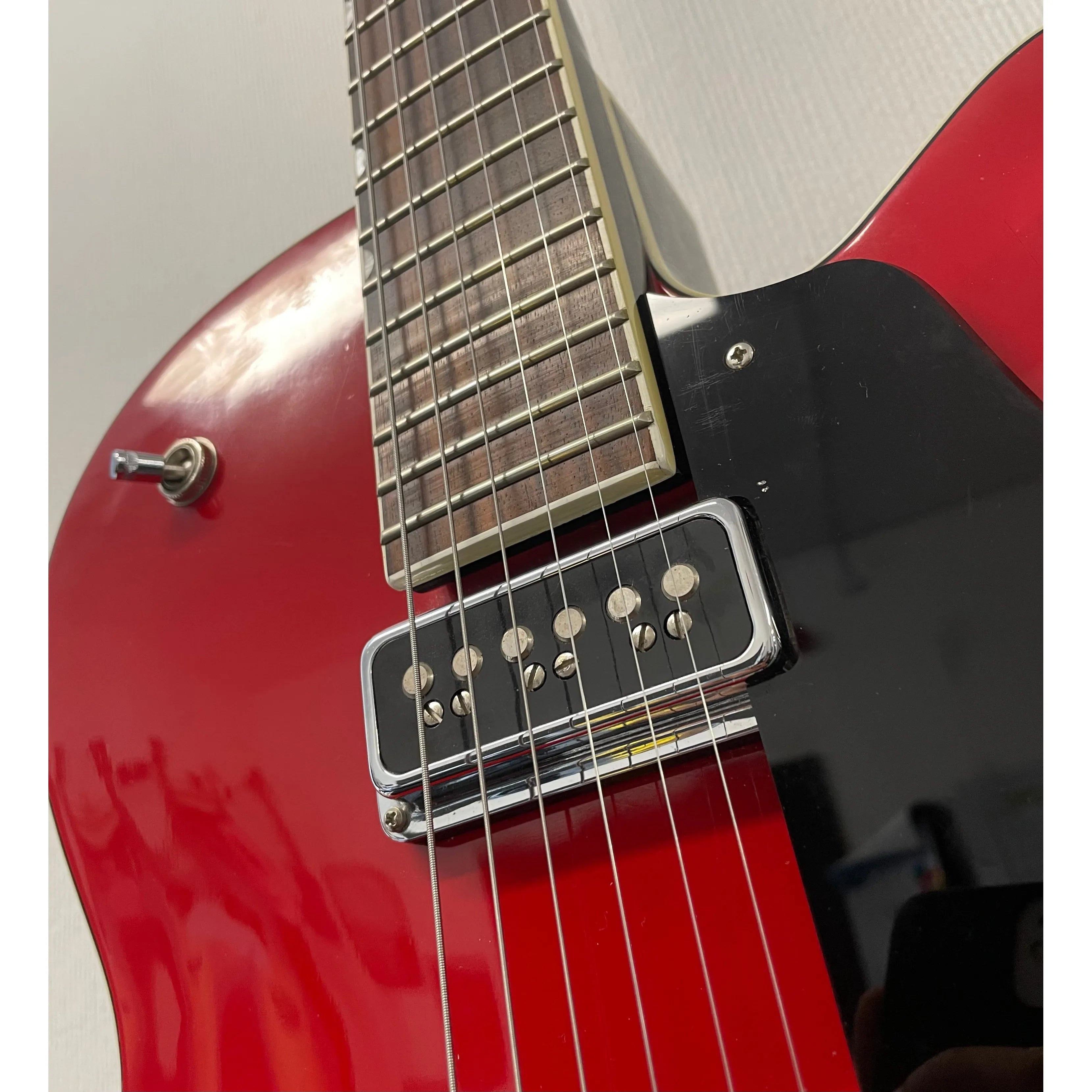 Gretsch Electromatic G5129 Hollowbody Electric Guitar 2005 in Firebird Red with Hardcase Pre-Owned