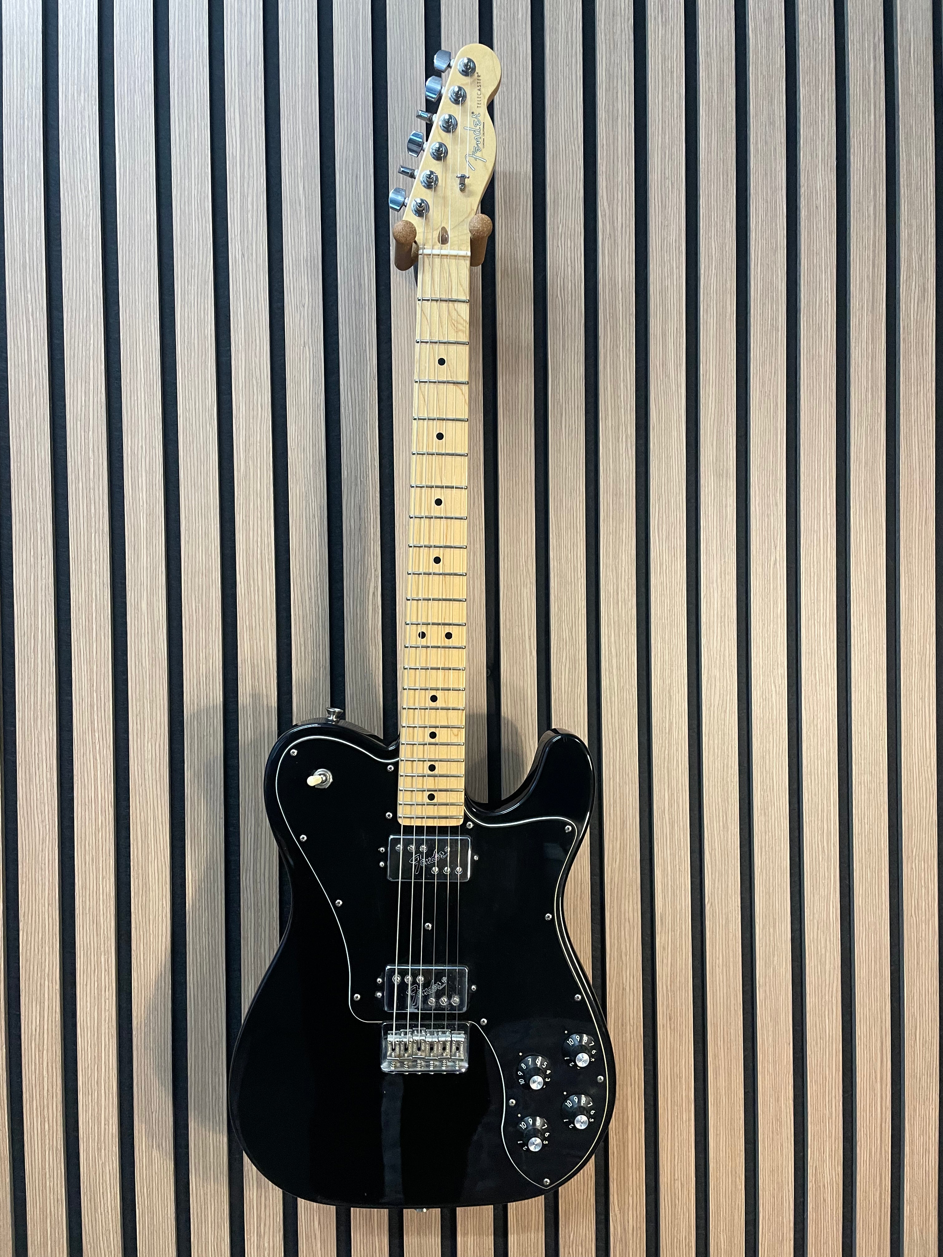 Fender American Professional Telecaster Deluxe ShawBucker in Gloss Black with Hardcase Pre-Owned