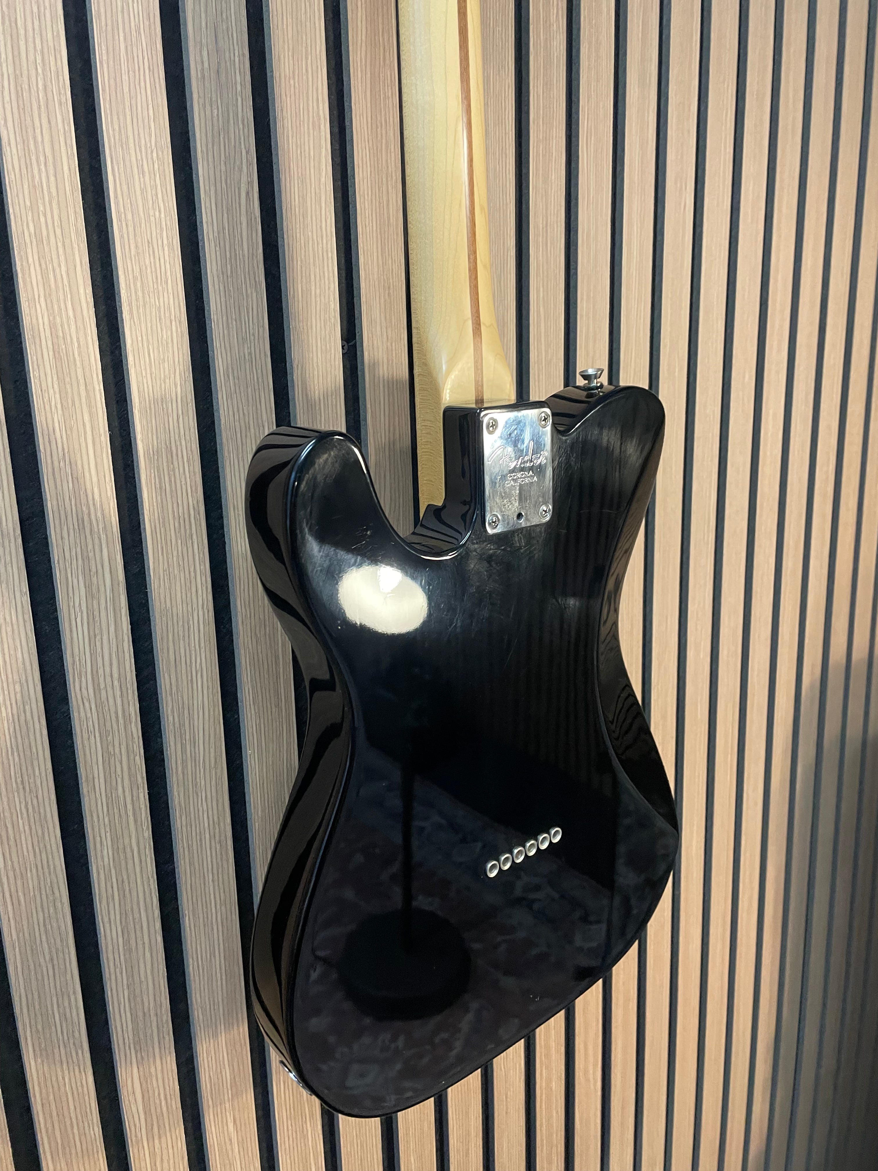 Fender American Professional Telecaster Deluxe ShawBucker in Gloss Black with Hardcase Pre-Owned