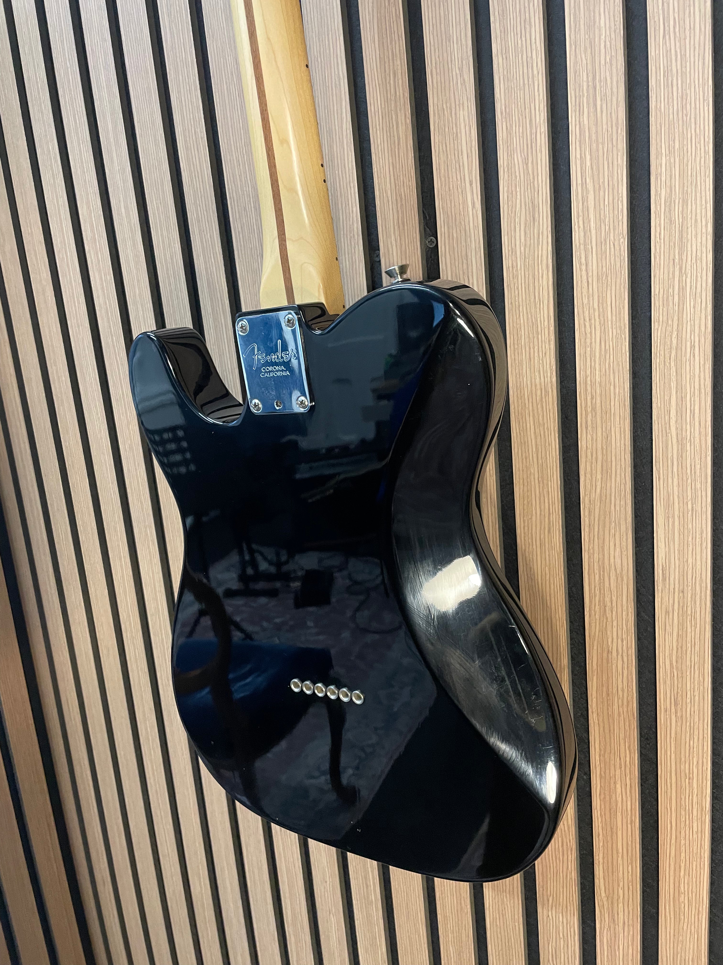 Fender American Professional Telecaster Deluxe ShawBucker in Gloss Black with Hardcase Pre-Owned