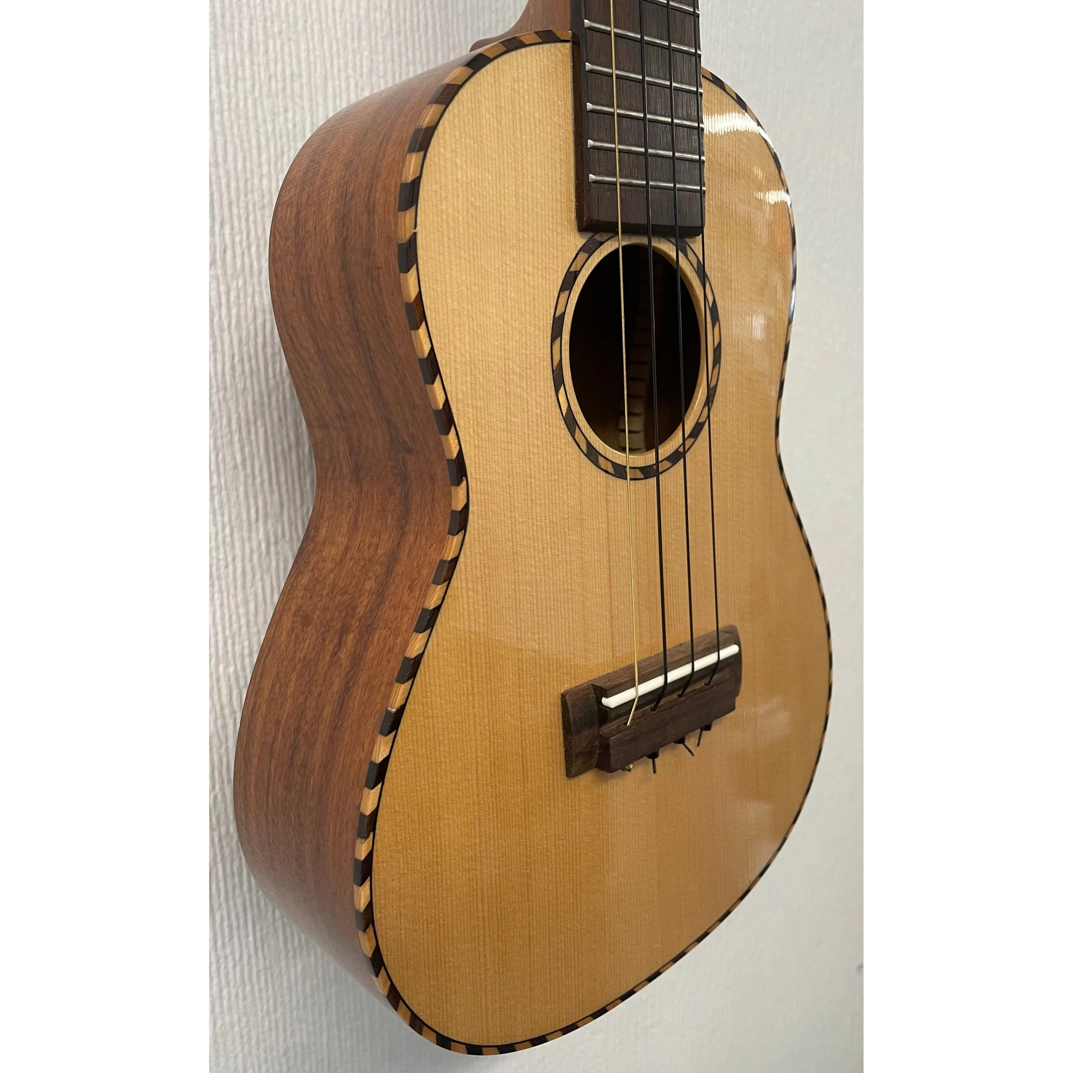 Miller SP-240W Solid Spruce & Acacia Concert Ukulele Pre-Owned