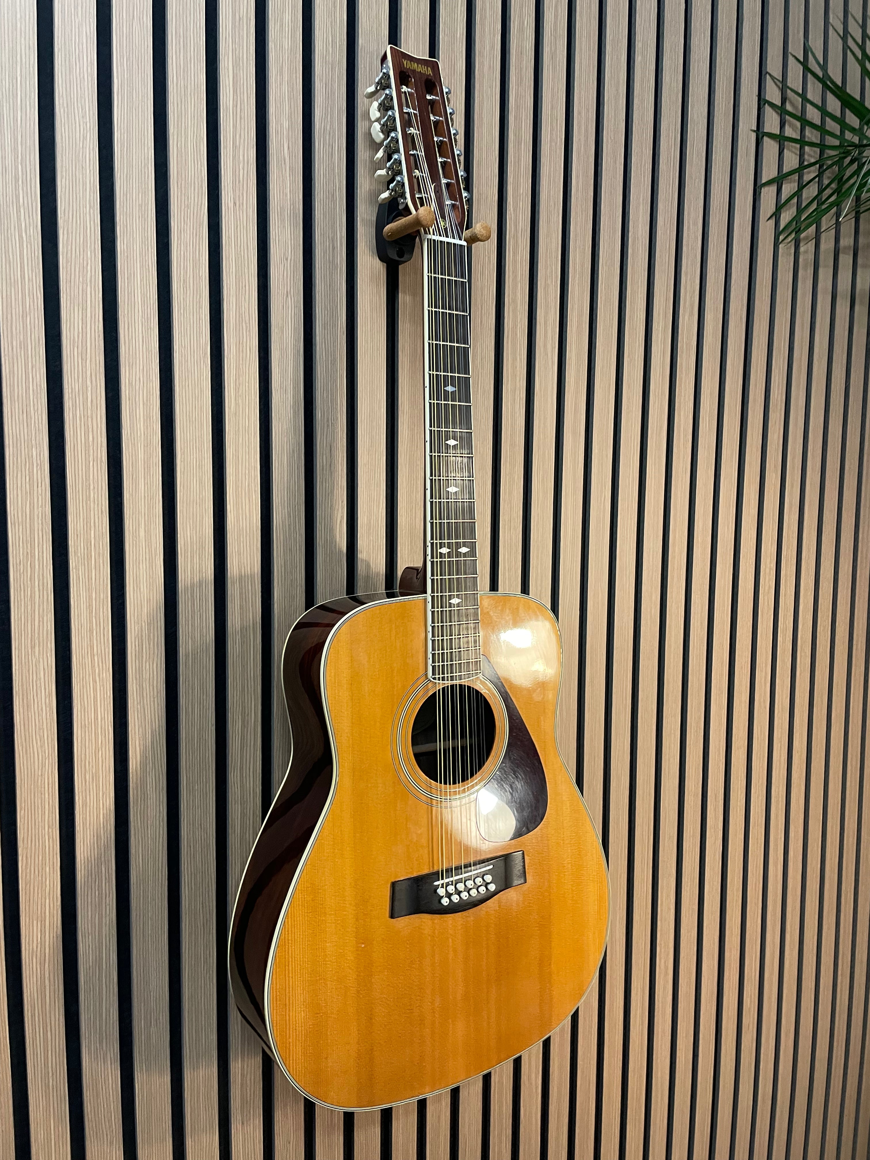 Yamaha FG-512 12 String Jumbo Dreadnought Acoustic Guitar in Natural Gloss Pre-Owned