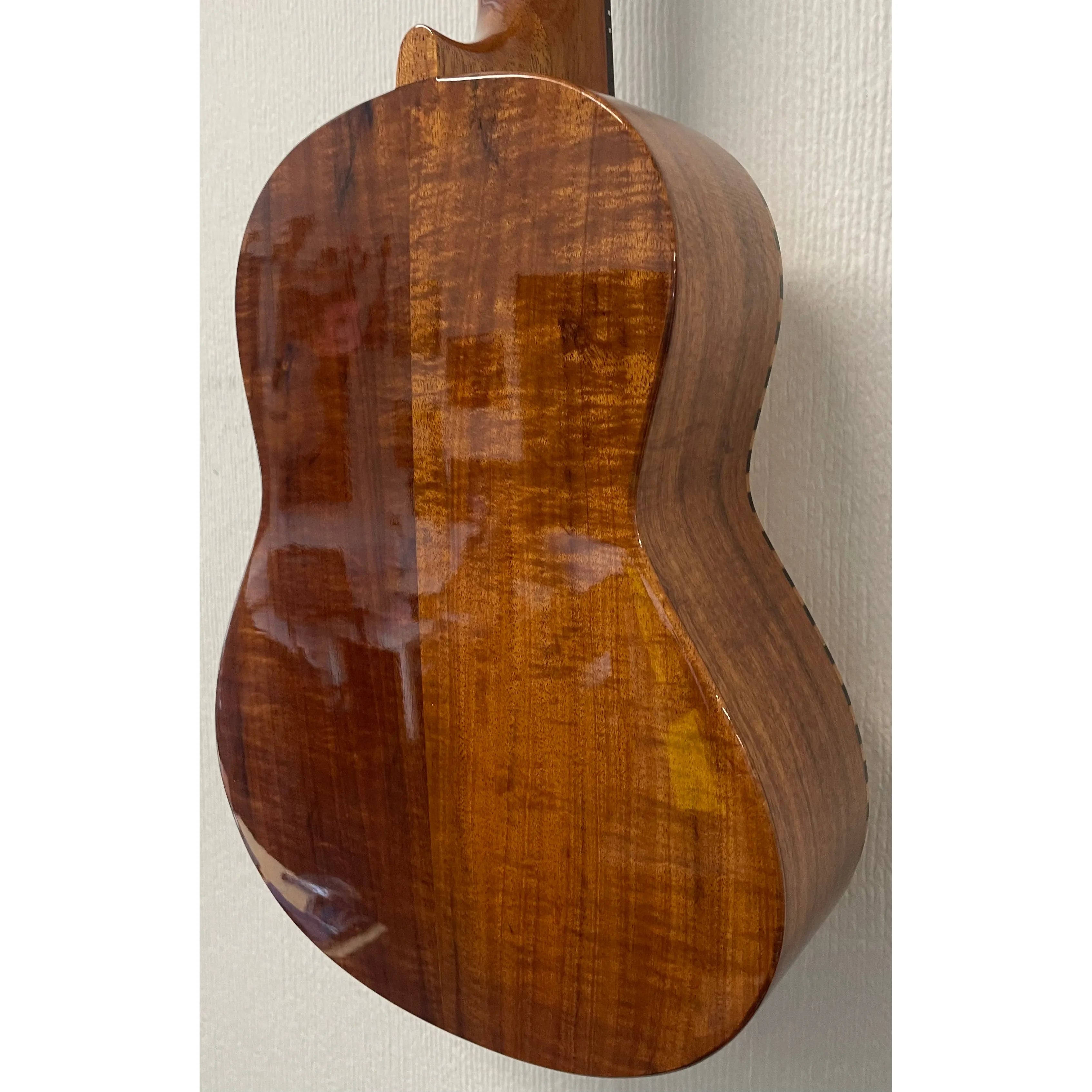 Miller SP-240W Solid Spruce & Acacia Concert Ukulele Pre-Owned